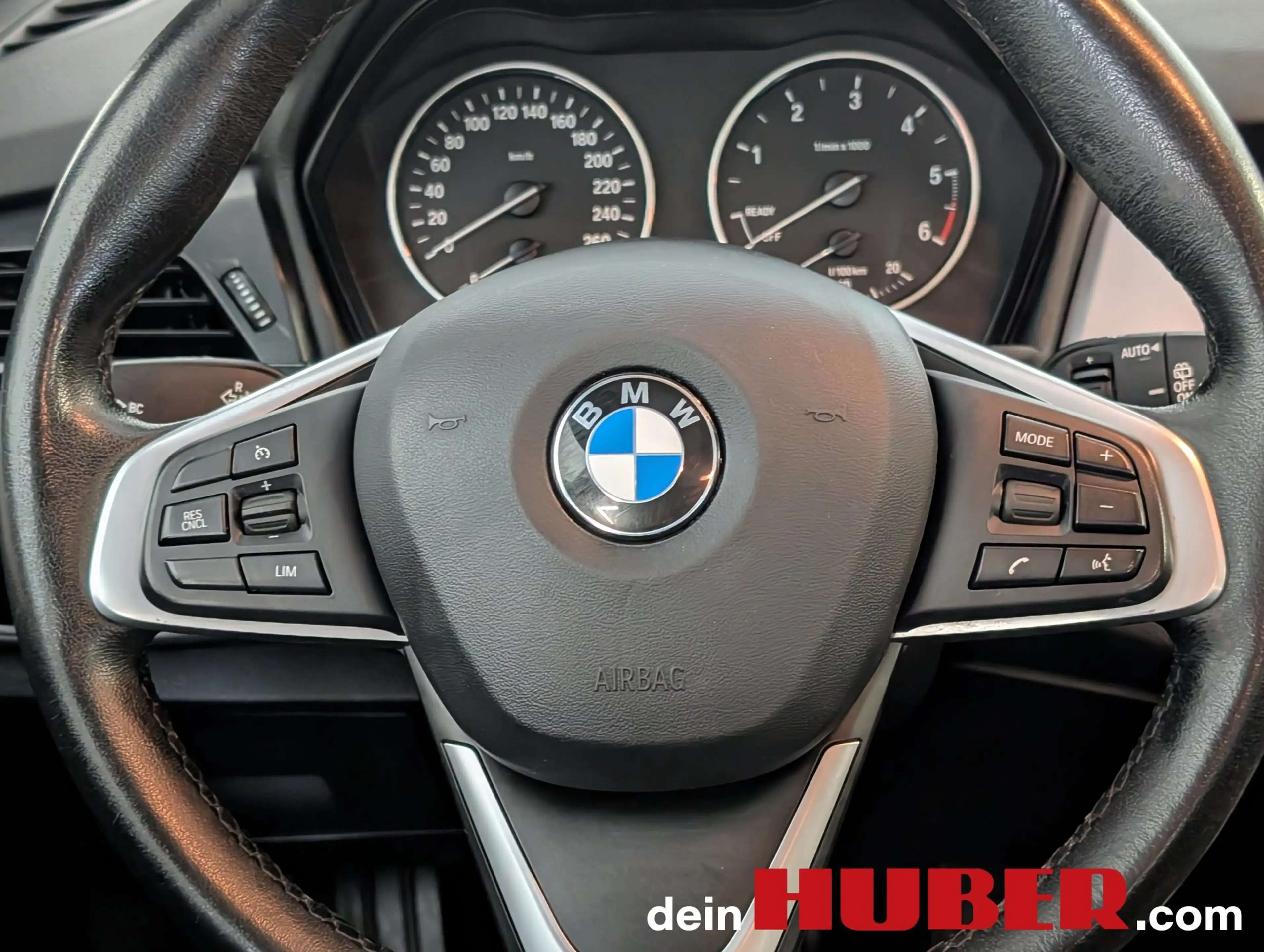 BMW 216 d — photo 13