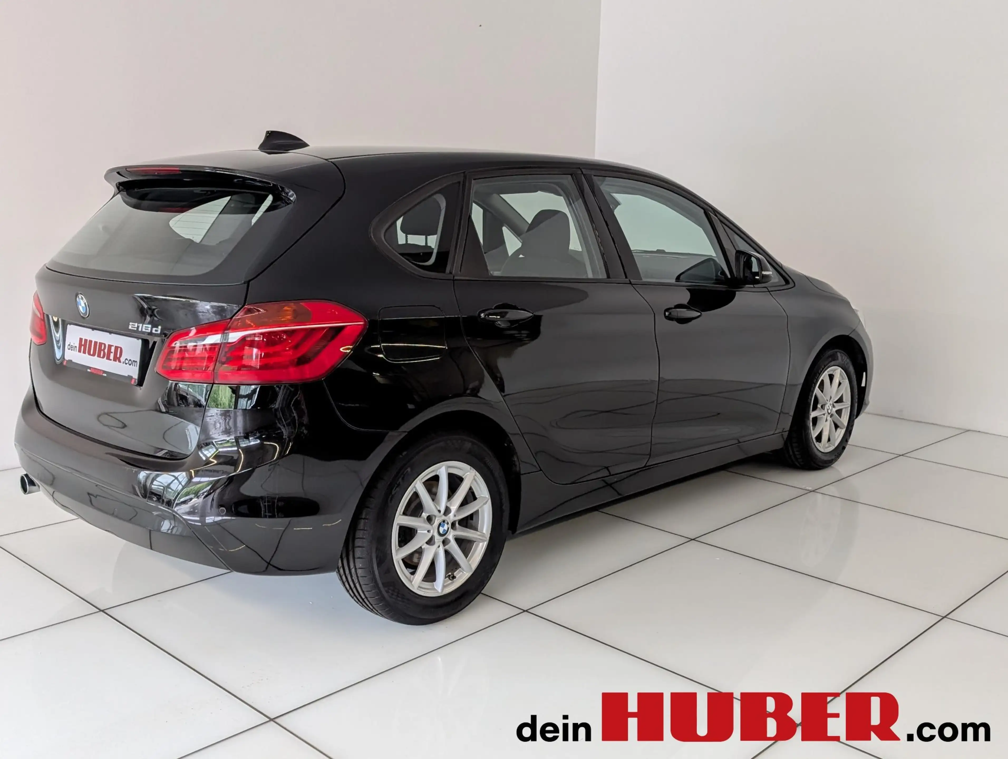 BMW 216 d — photo 6