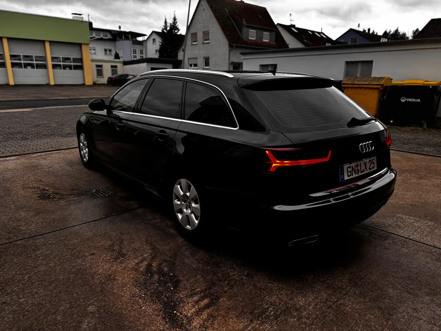 Audi A6 Avant 2.0 TDI ultra S tronic - 2