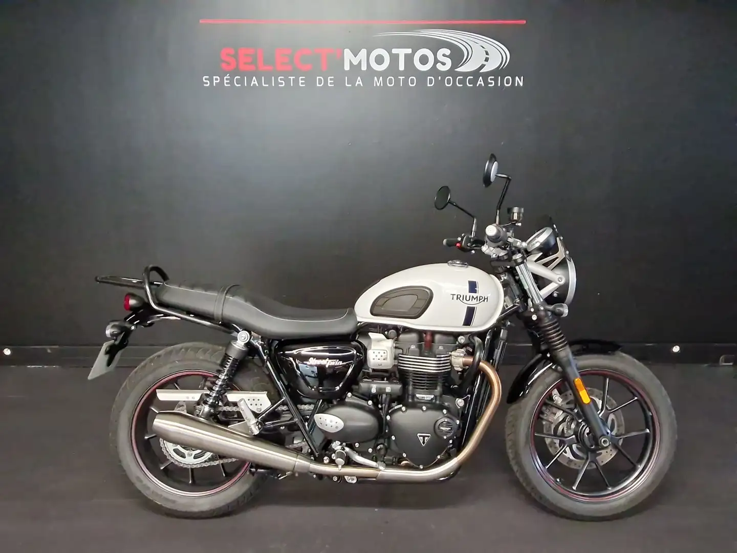 Triumph Street Twin Blanco - 1