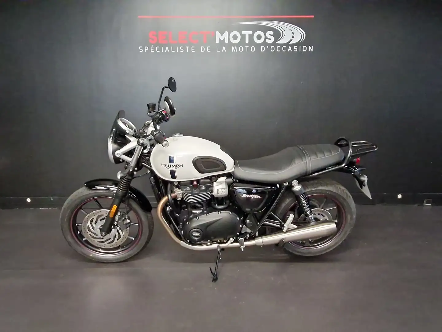 Triumph Street Twin Blanco - 2