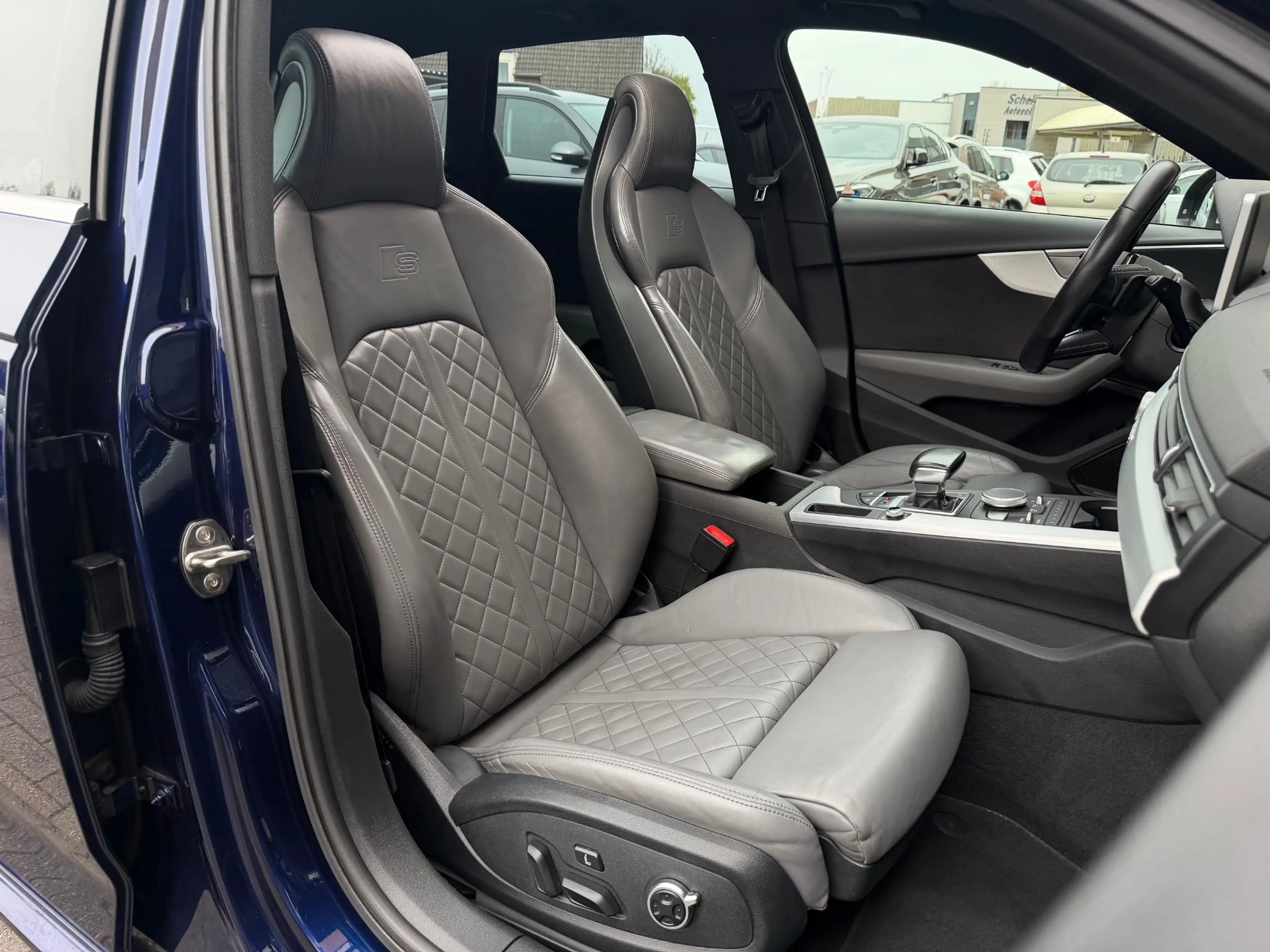 Audi S4 Avant 3.0 TFSI Quattro Pano RS Stoelen — photo 4