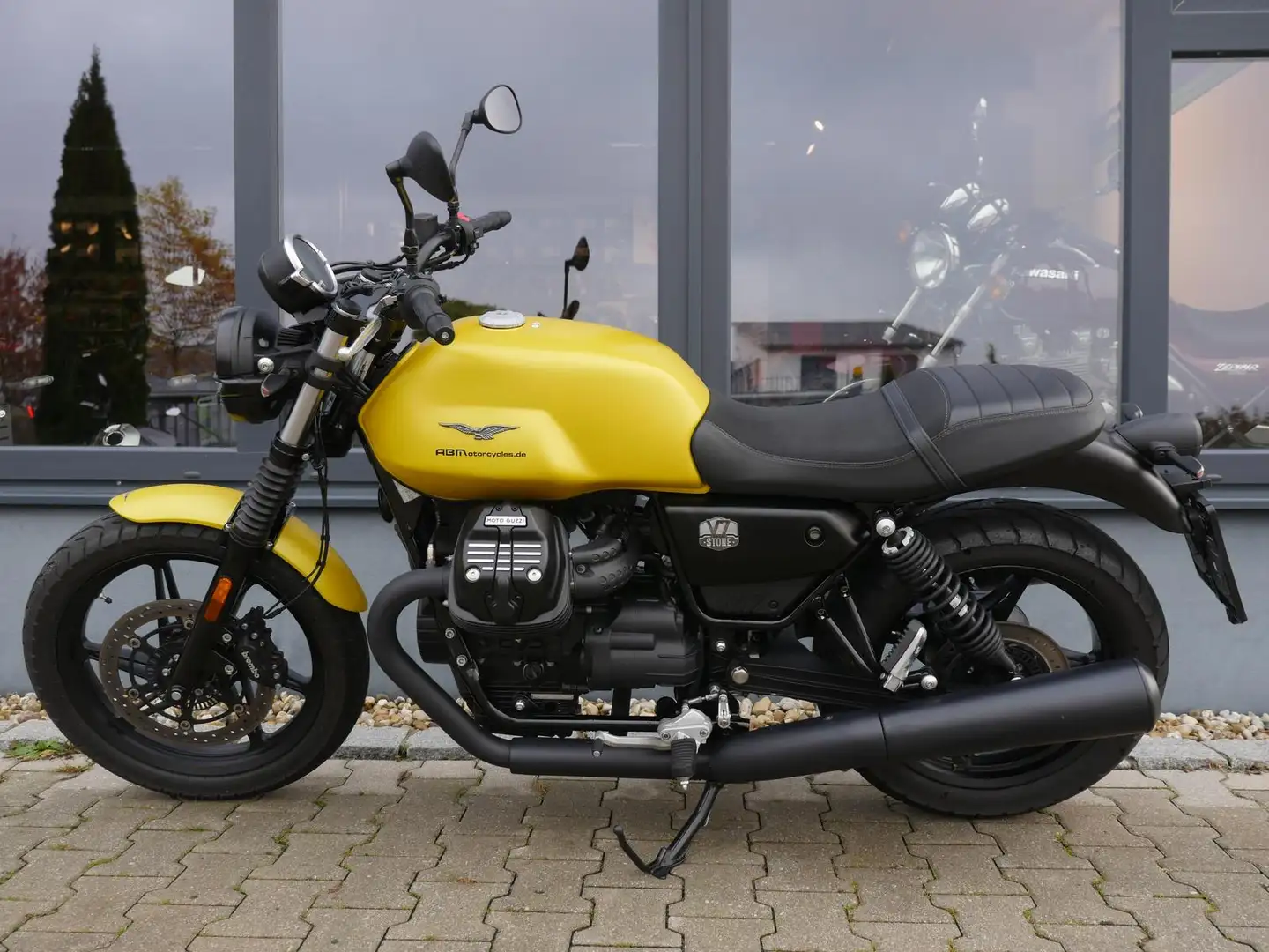 Moto Guzzi V 7 Stone - 1. Hand - TOP - 2