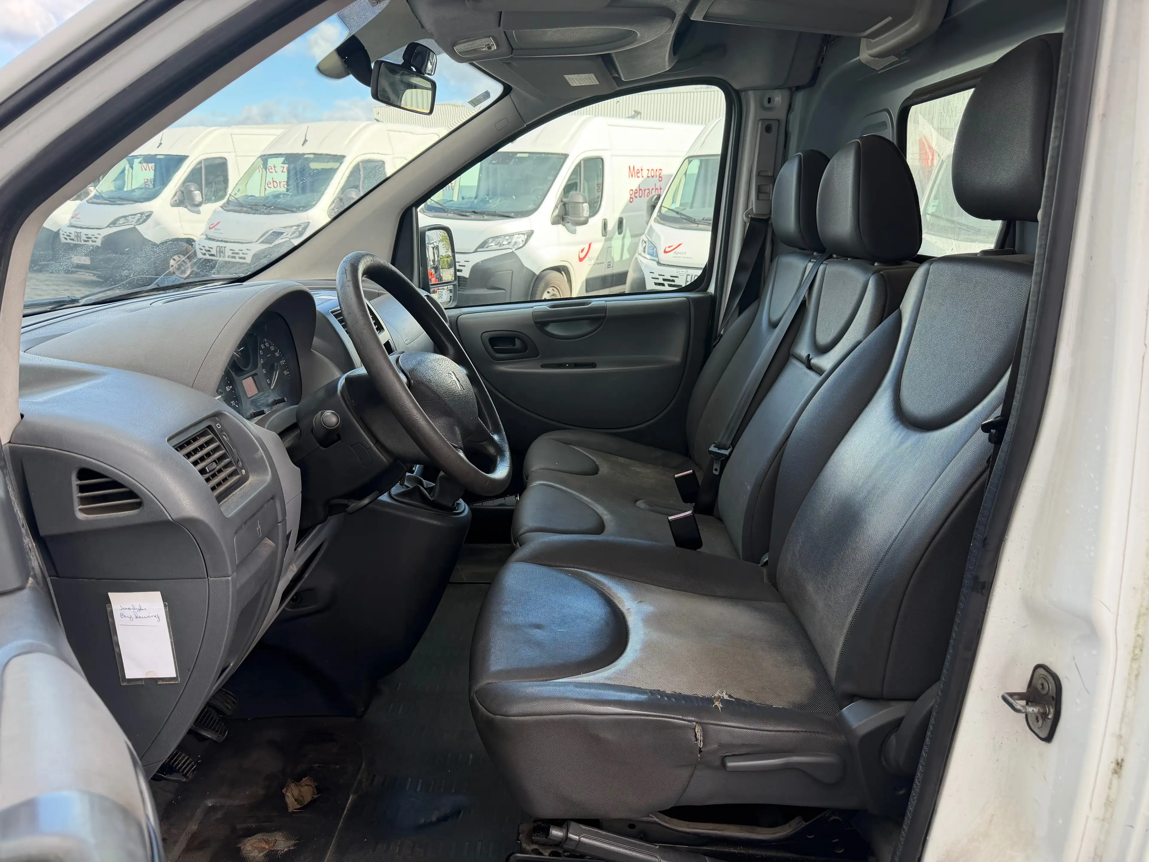 Peugeot Expert 1.6 HDi L2H1 Relax — photo 9