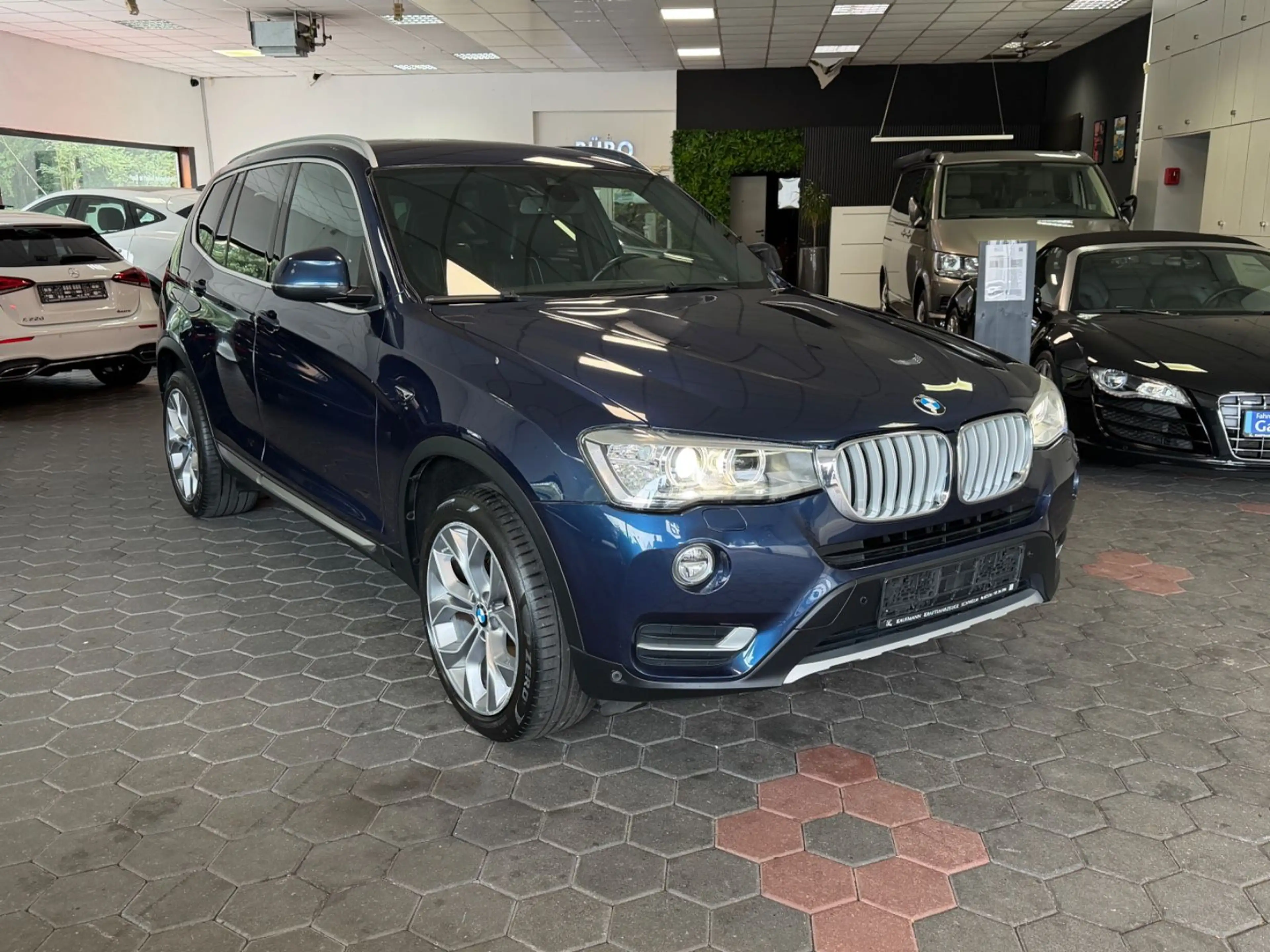 BMW X3 18d xLine*AUTOMATIK*ACC*XENON*LEDER*KEYLESS* — photo 5
