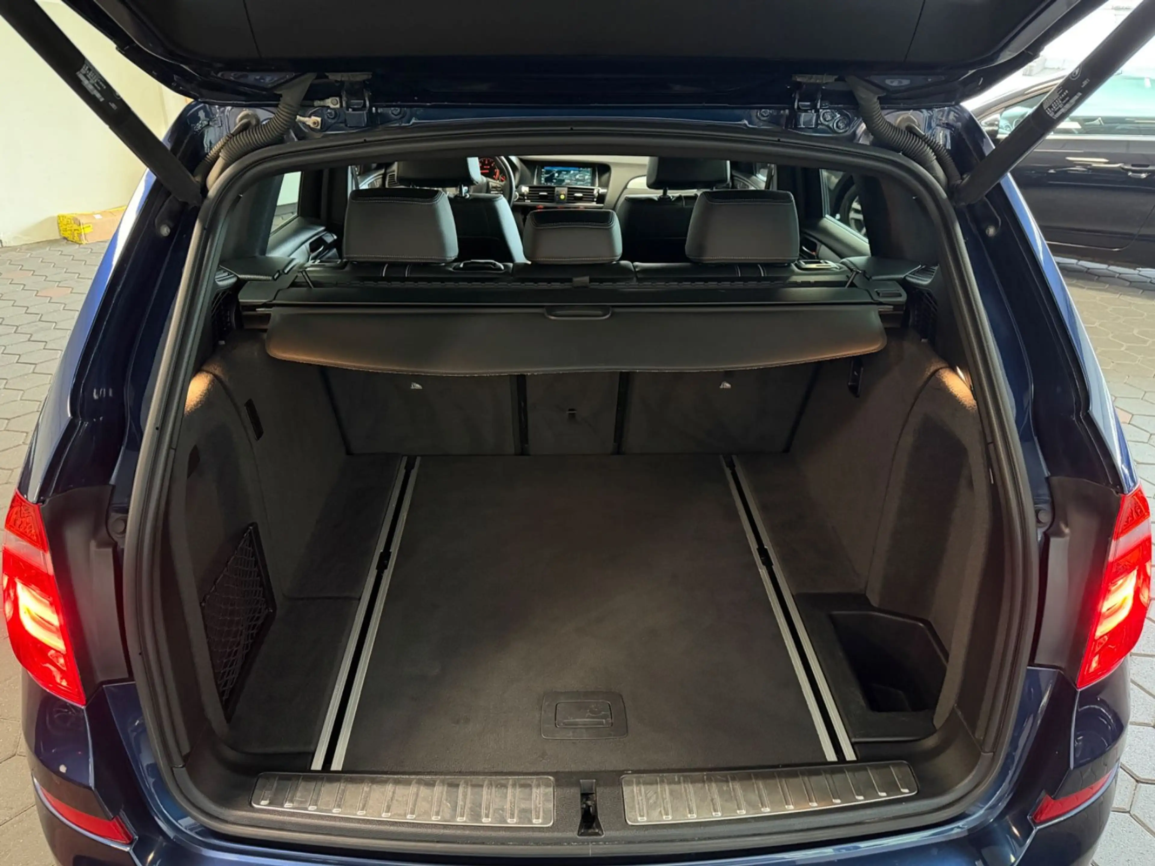 BMW X3 18d xLine*AUTOMATIK*ACC*XENON*LEDER*KEYLESS* — photo 13