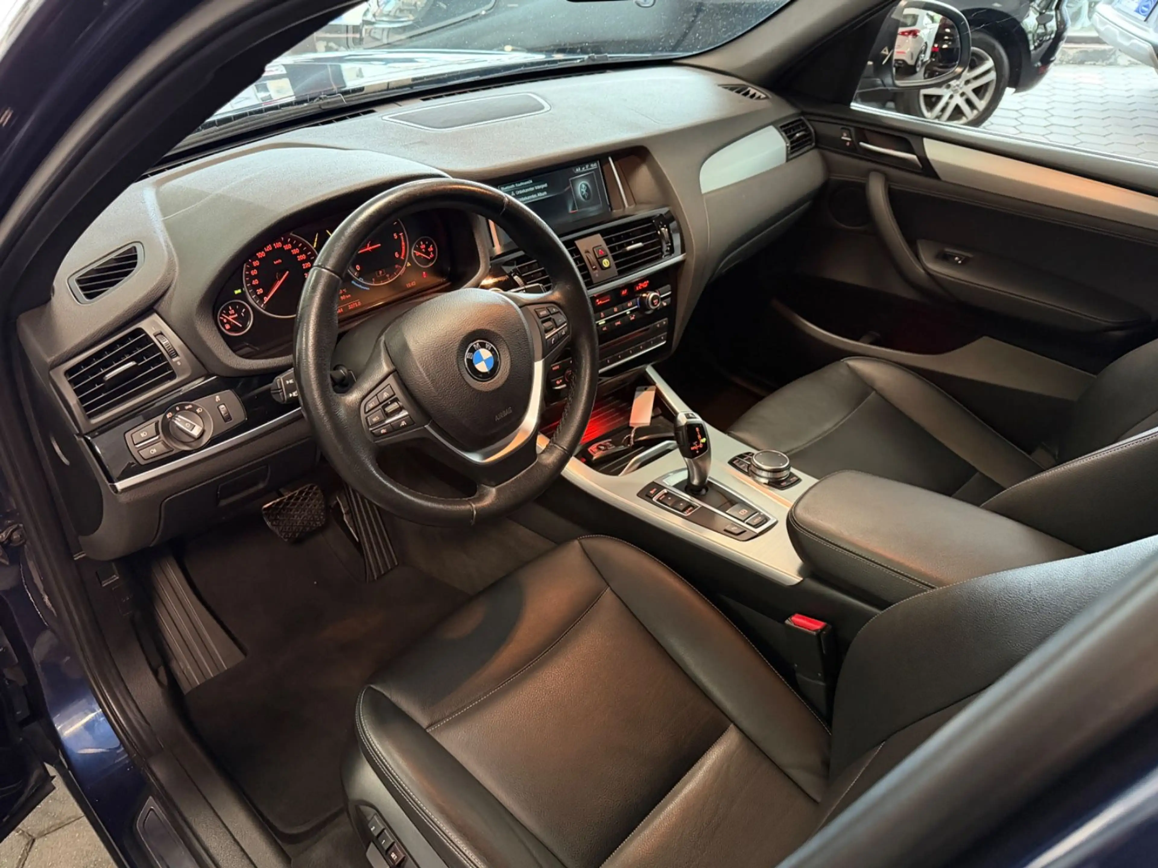 BMW X3 18d xLine*AUTOMATIK*ACC*XENON*LEDER*KEYLESS* — photo 11