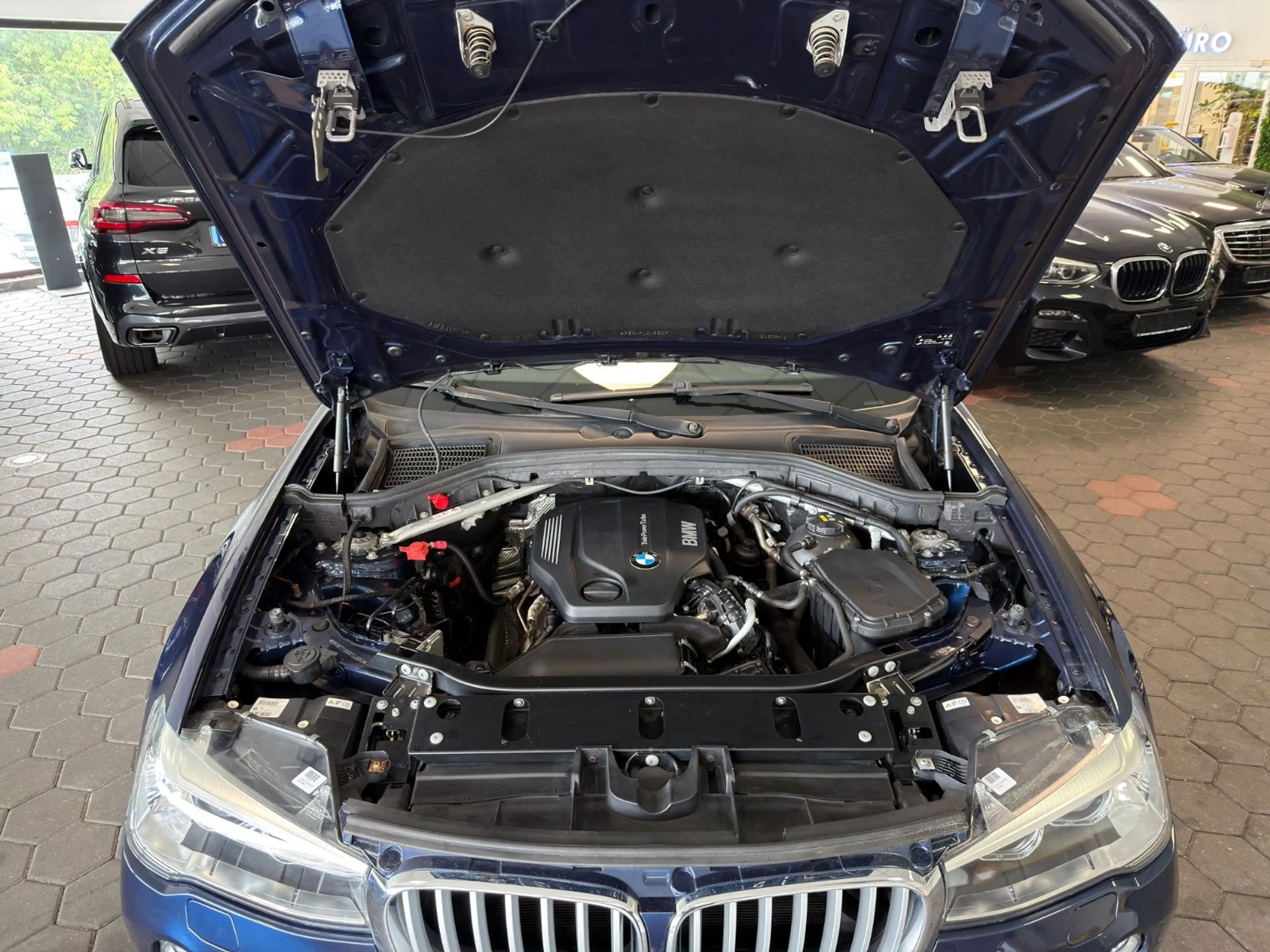 BMW X3 18d xLine*AUTOMATIK*ACC*XENON*LEDER*KEYLESS* — photo 7