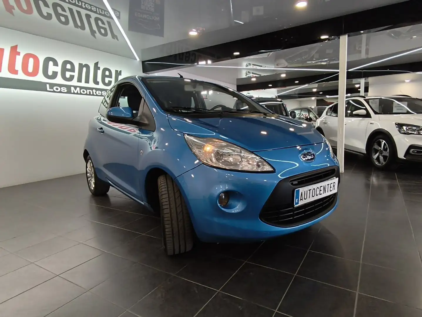 Ford Ka/Ka+ 1.20 Titanium Azul - 2