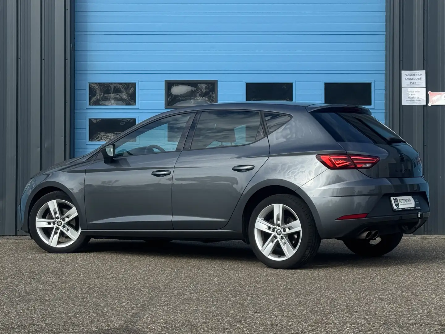 SEAT Leon 1.4 TSI FR Business Intense GRATIS Afleverpakket! Grijs - 2