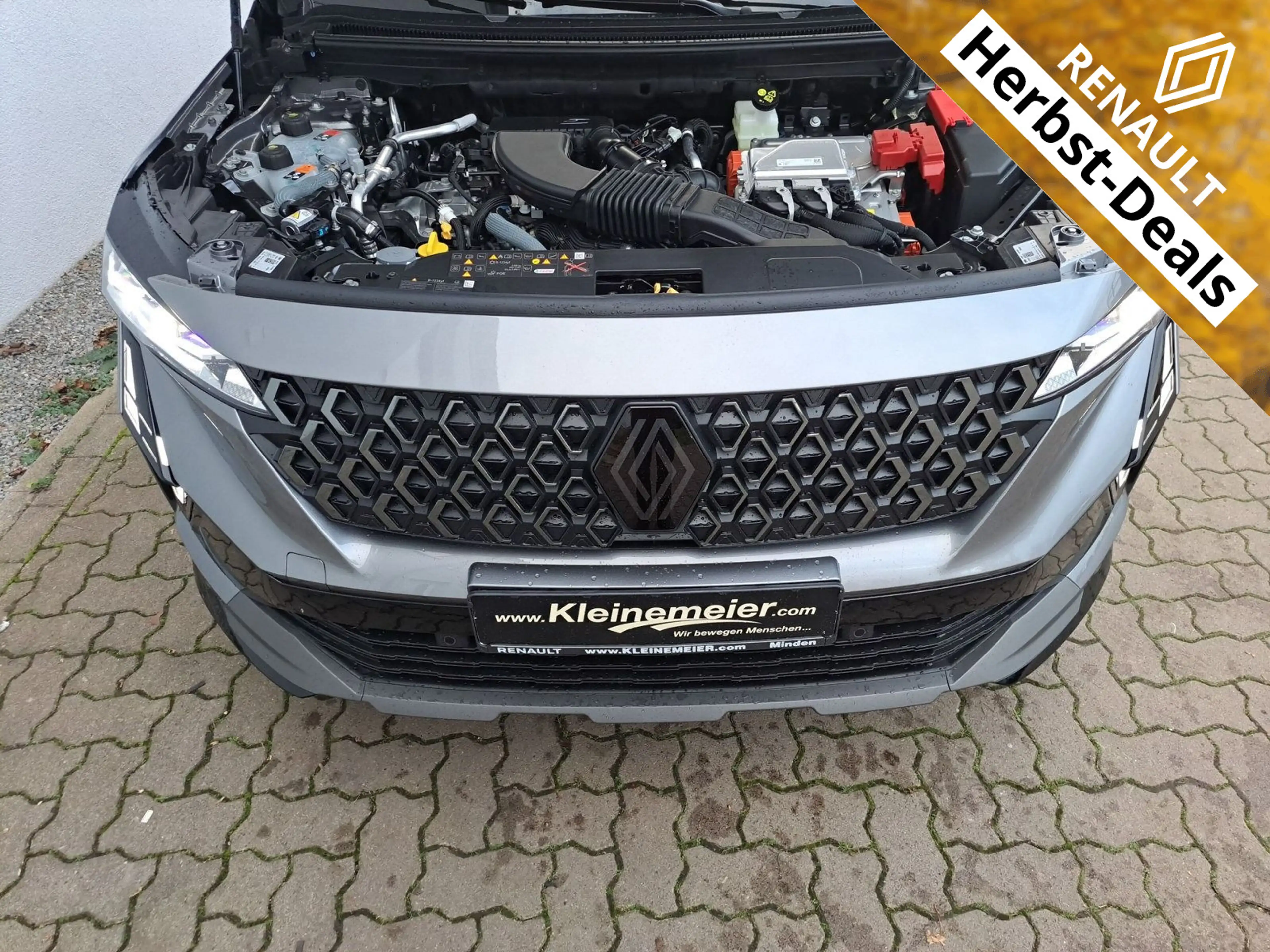 Renault Austral 1.2 E-TECH Hybrid 200 Esprit Alpine Herb — photo 15