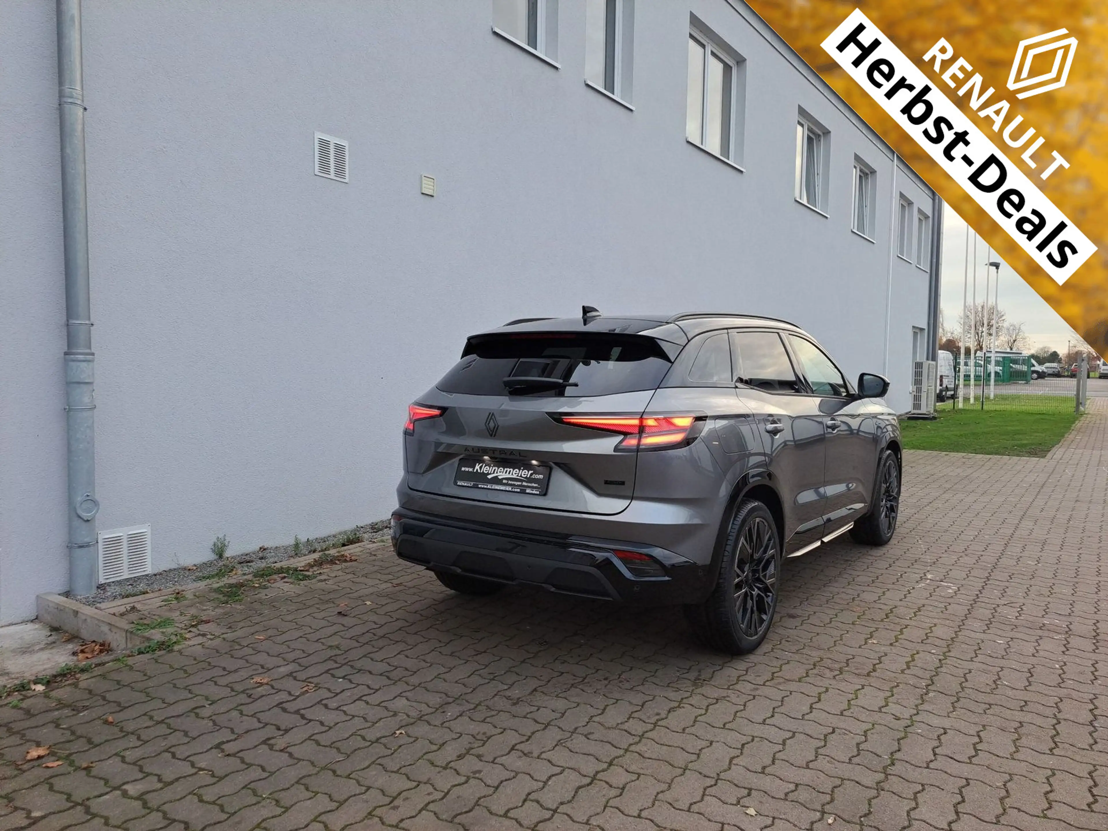 Renault Austral 1.2 E-TECH Hybrid 200 Esprit Alpine Herb — photo 7