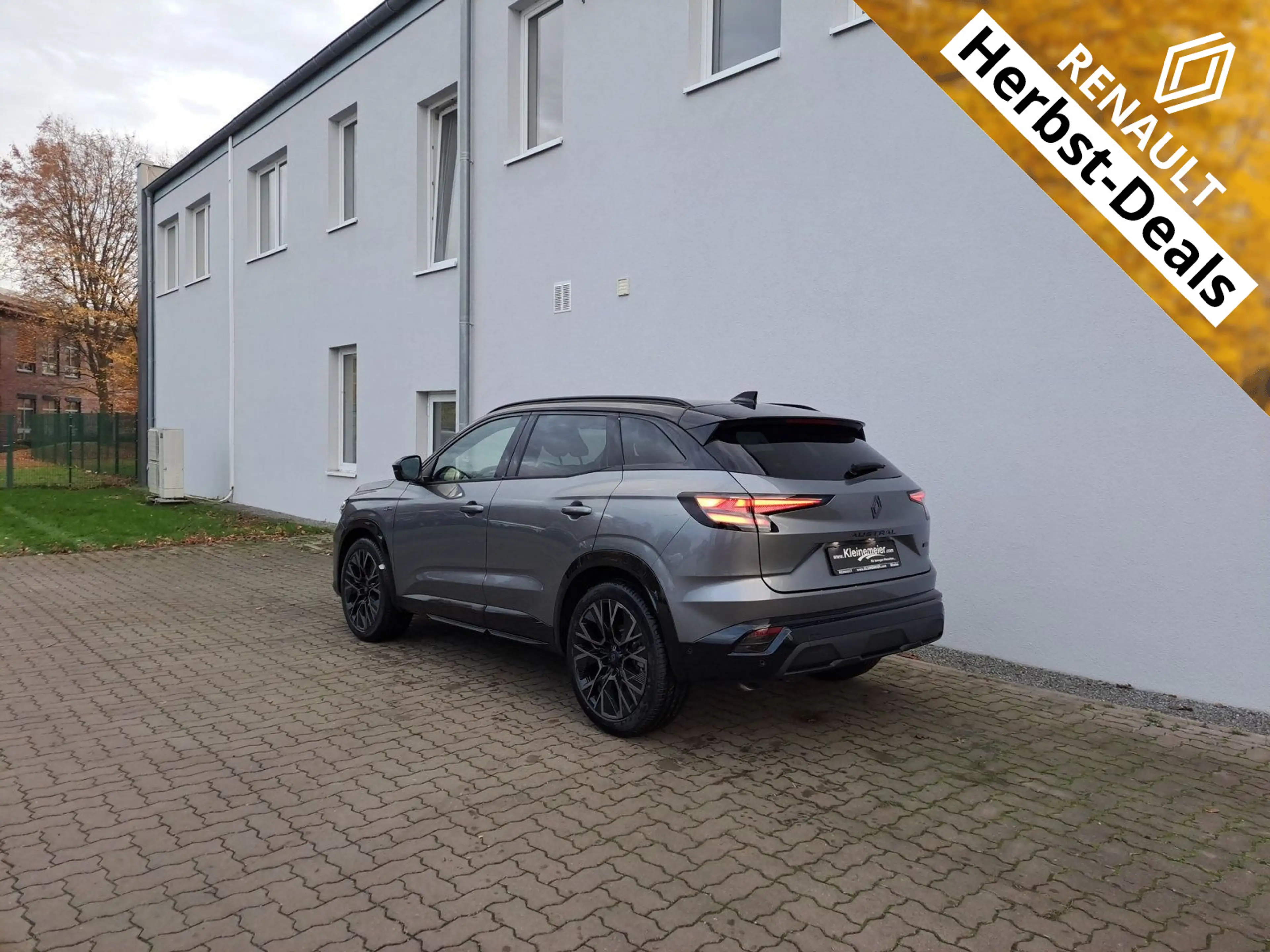 Renault Austral 1.2 E-TECH Hybrid 200 Esprit Alpine Herb — photo 4