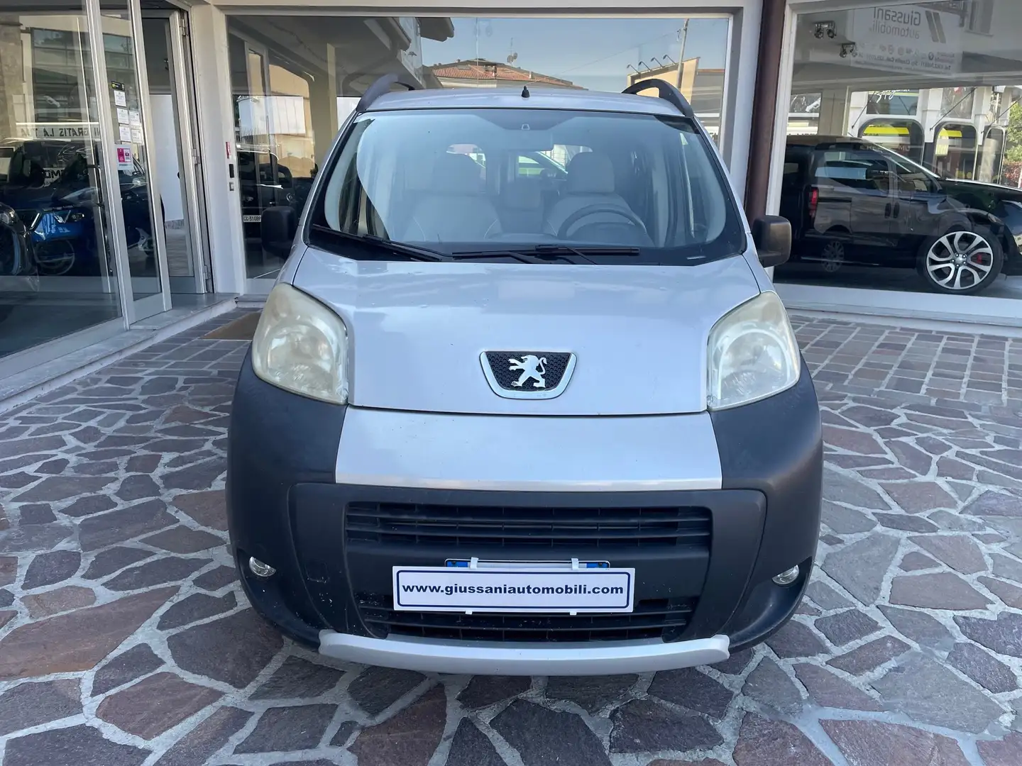 Peugeot Bipper Tepee 1.4 hdi Outdoor UNICO PROPRIETARIO Argento - 2