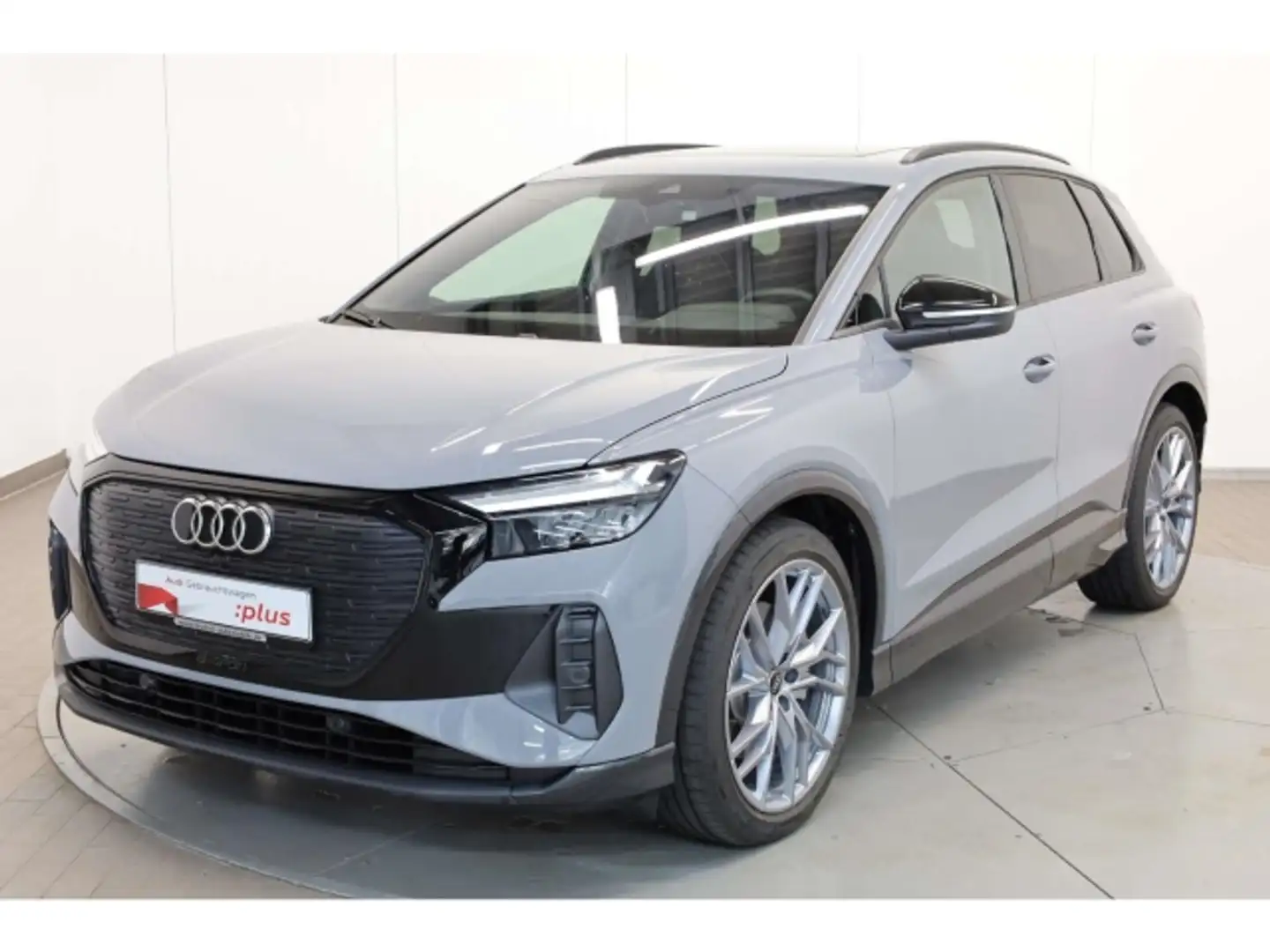 Audi Q4 e-tron e-tron 45 quattro AHK/P-Dach/NAV/LED/RFK/SH Grau - 2