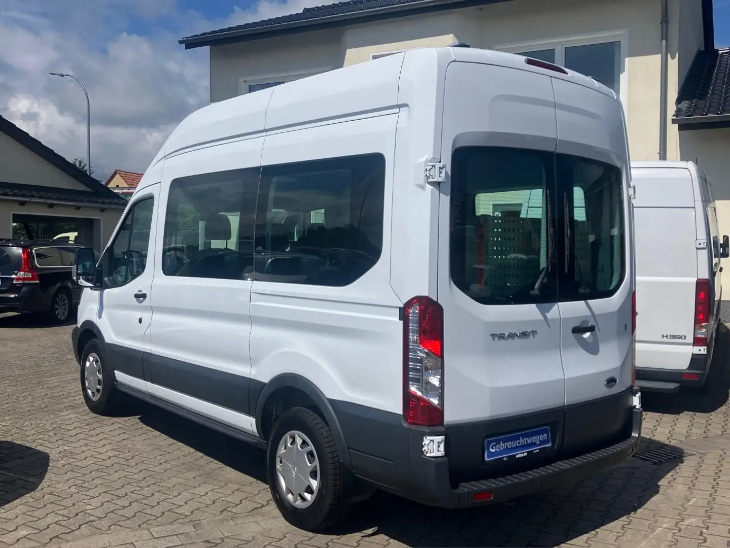 Ford Transit 2.0 TDCi 350 L2 hoch Rollstuhlrampe Weiß - 2