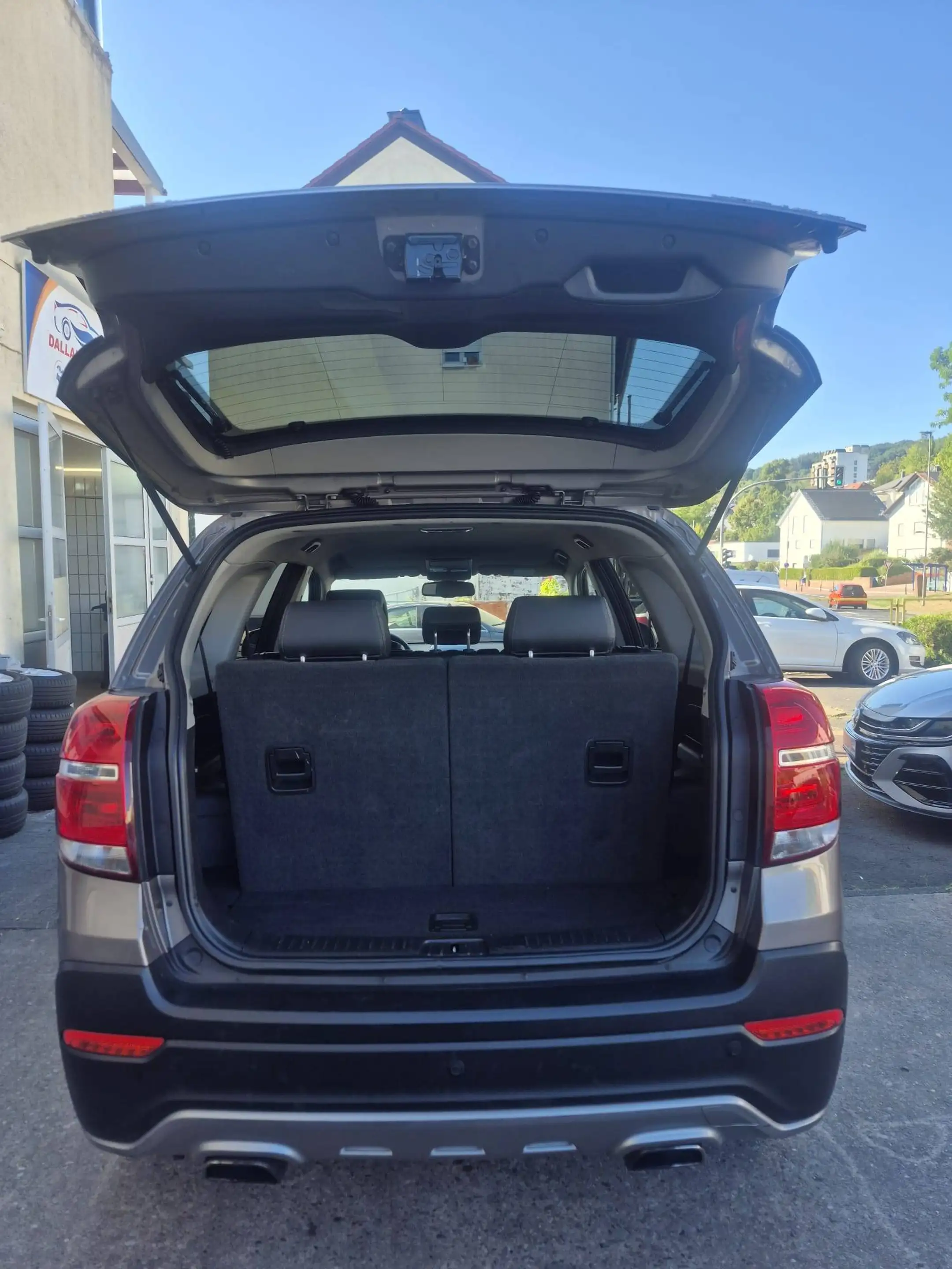Chevrolet Captiva 2.2 D LT — photo 7