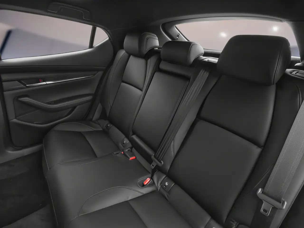 Mazda 3 снимка Mazda 3