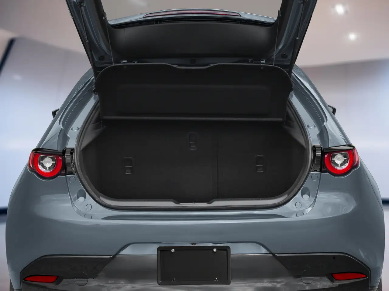 Mazda 3 снимка Mazda 3