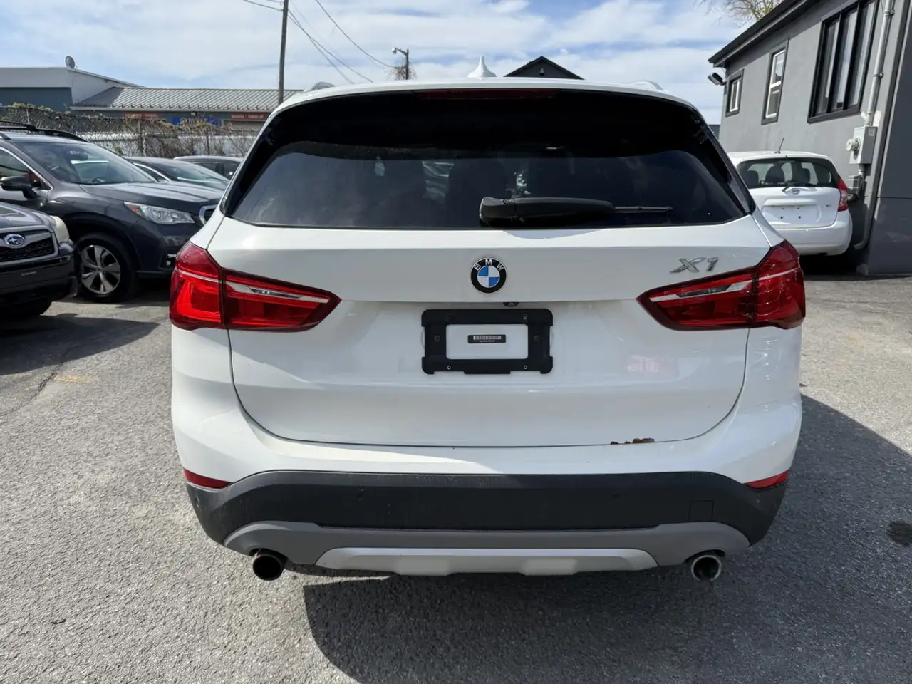 BMW X1 снимка BMW X1