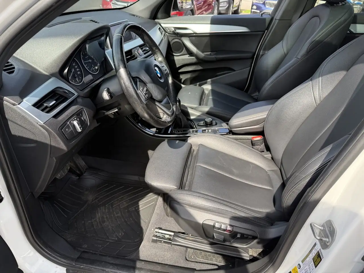 BMW X1 снимка BMW X1