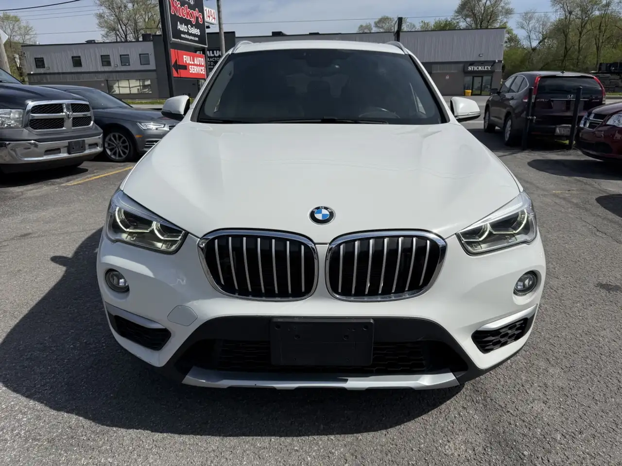 BMW X1 снимка BMW X1