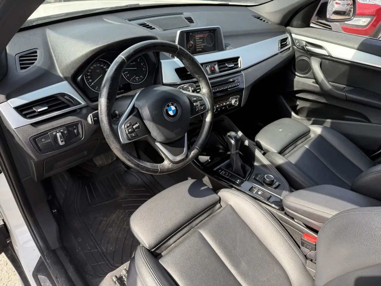 BMW X1 снимка BMW X1