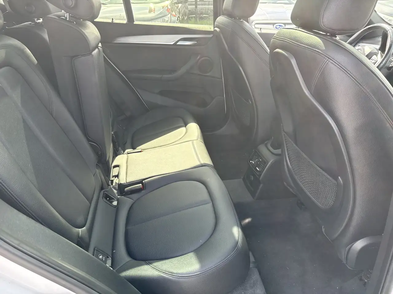 BMW X1 снимка BMW X1