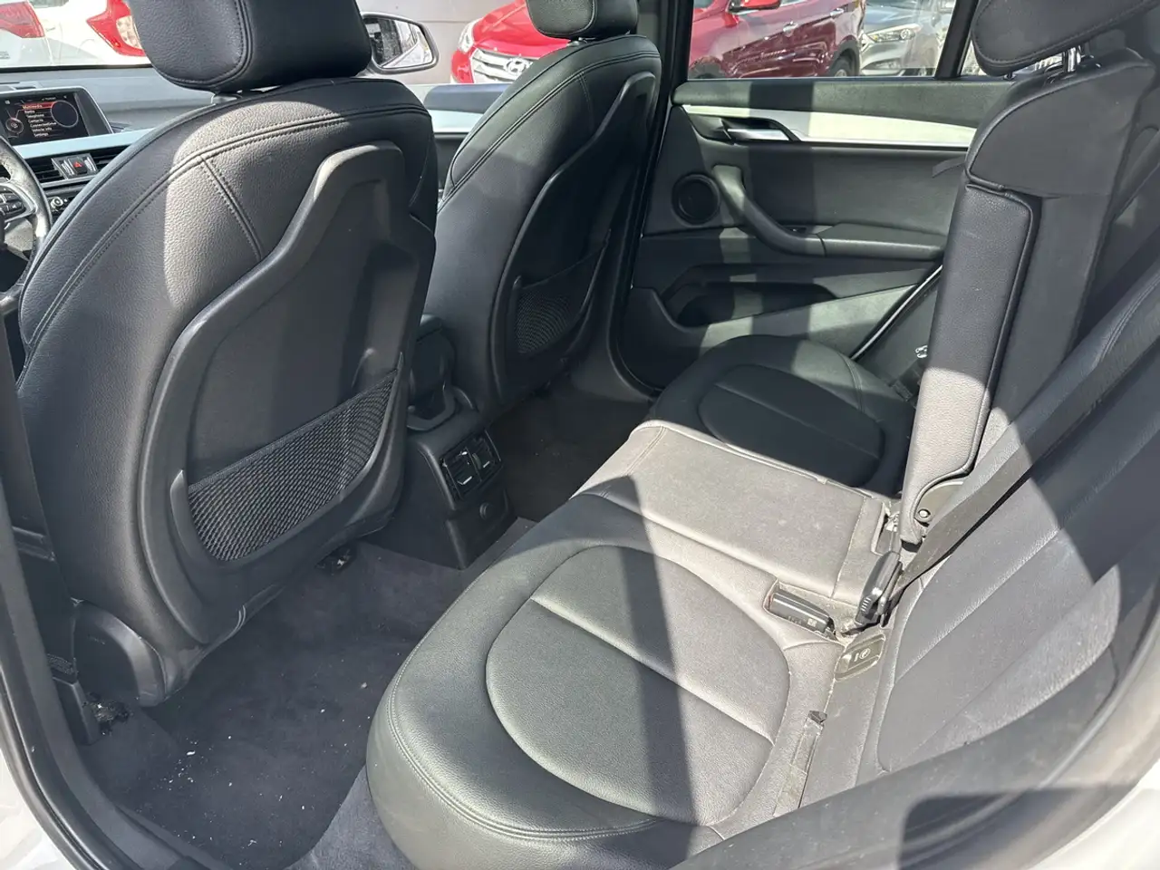 BMW X1 снимка BMW X1