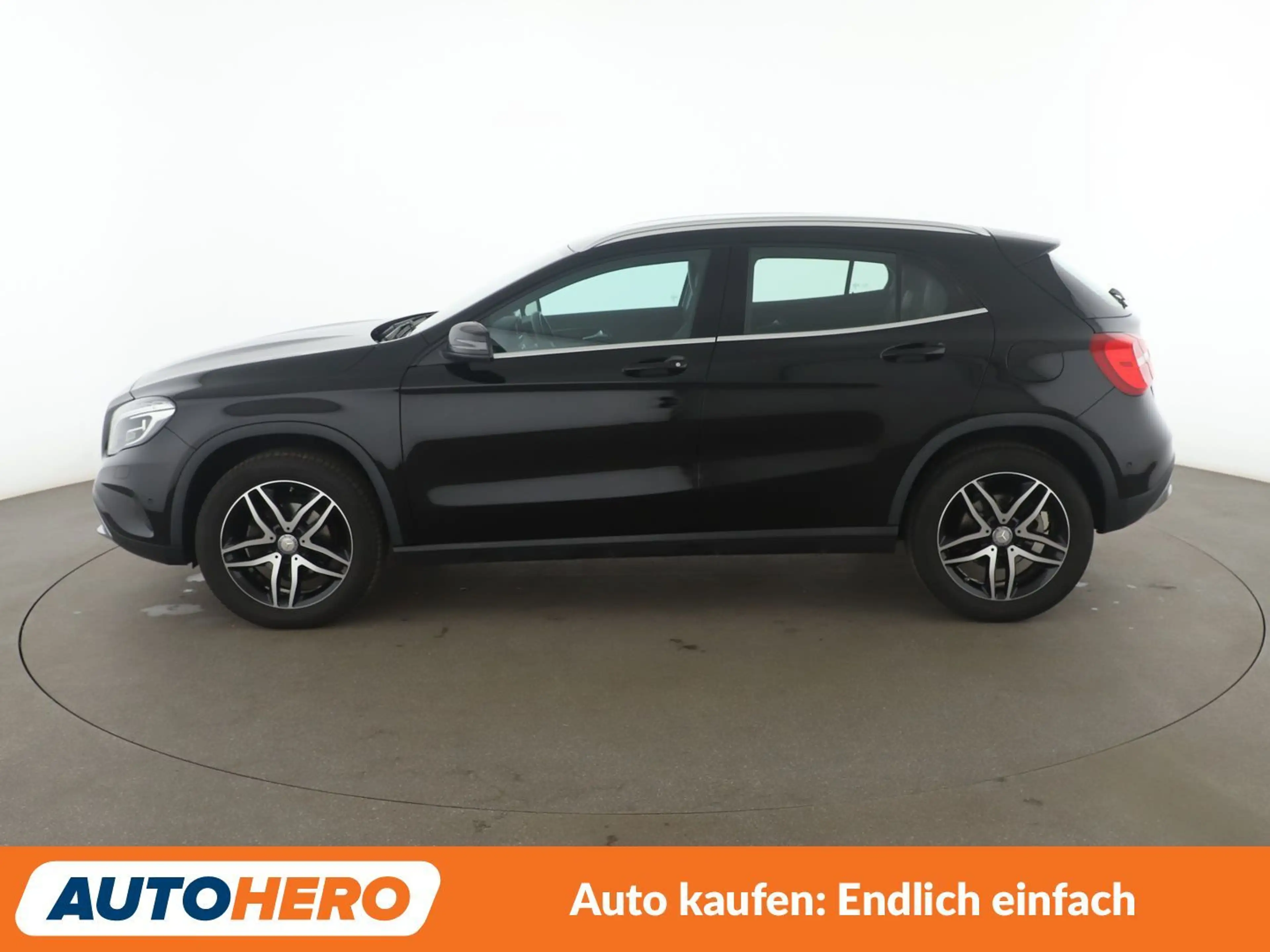 Mercedes-Benz GLA 180 GLA 180 d Urban *NAVI*BI-XENON*PDC*SHZ* — photo 3
