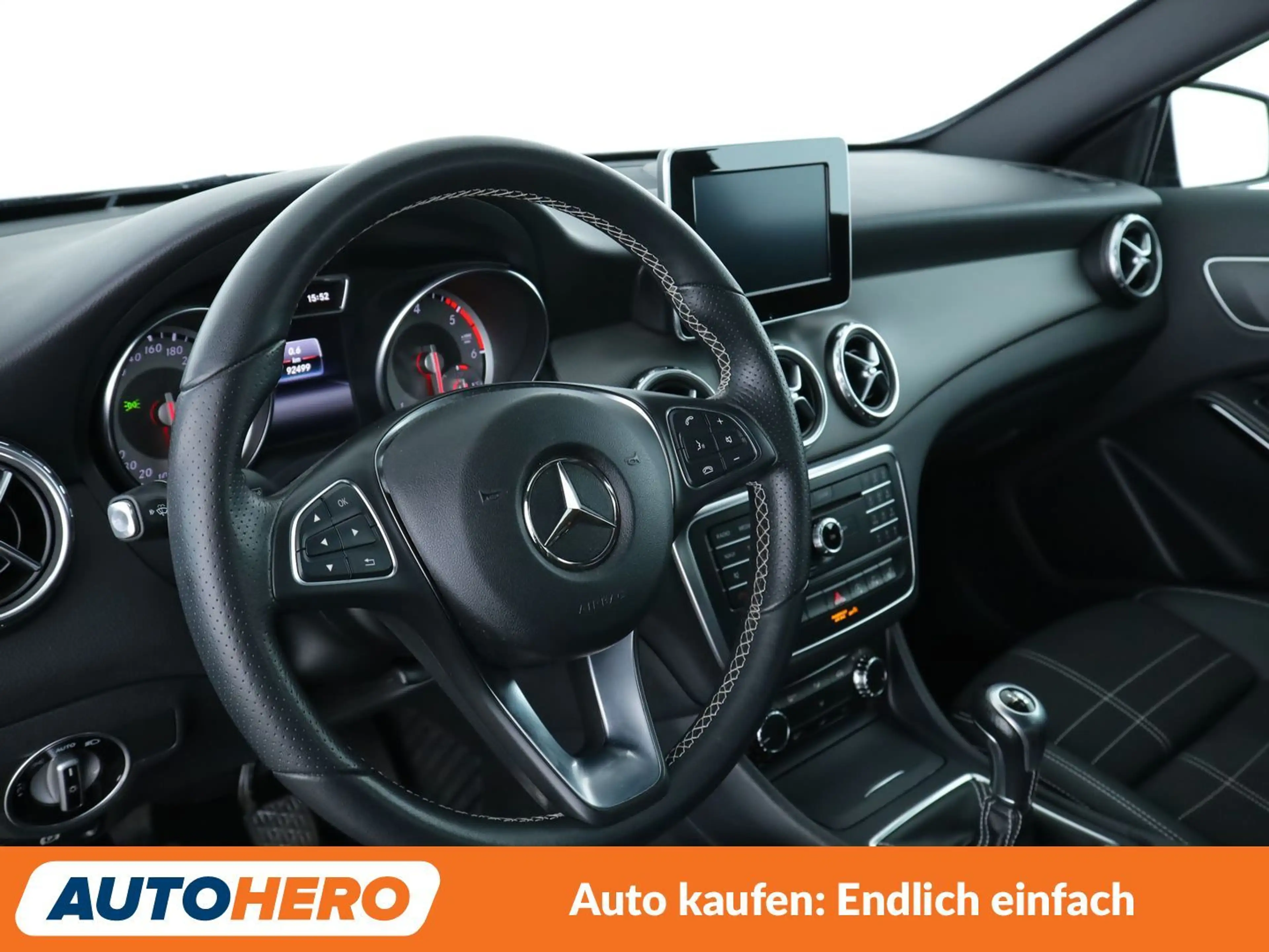 Mercedes-Benz GLA 180 GLA 180 d Urban *NAVI*BI-XENON*PDC*SHZ* — photo 13