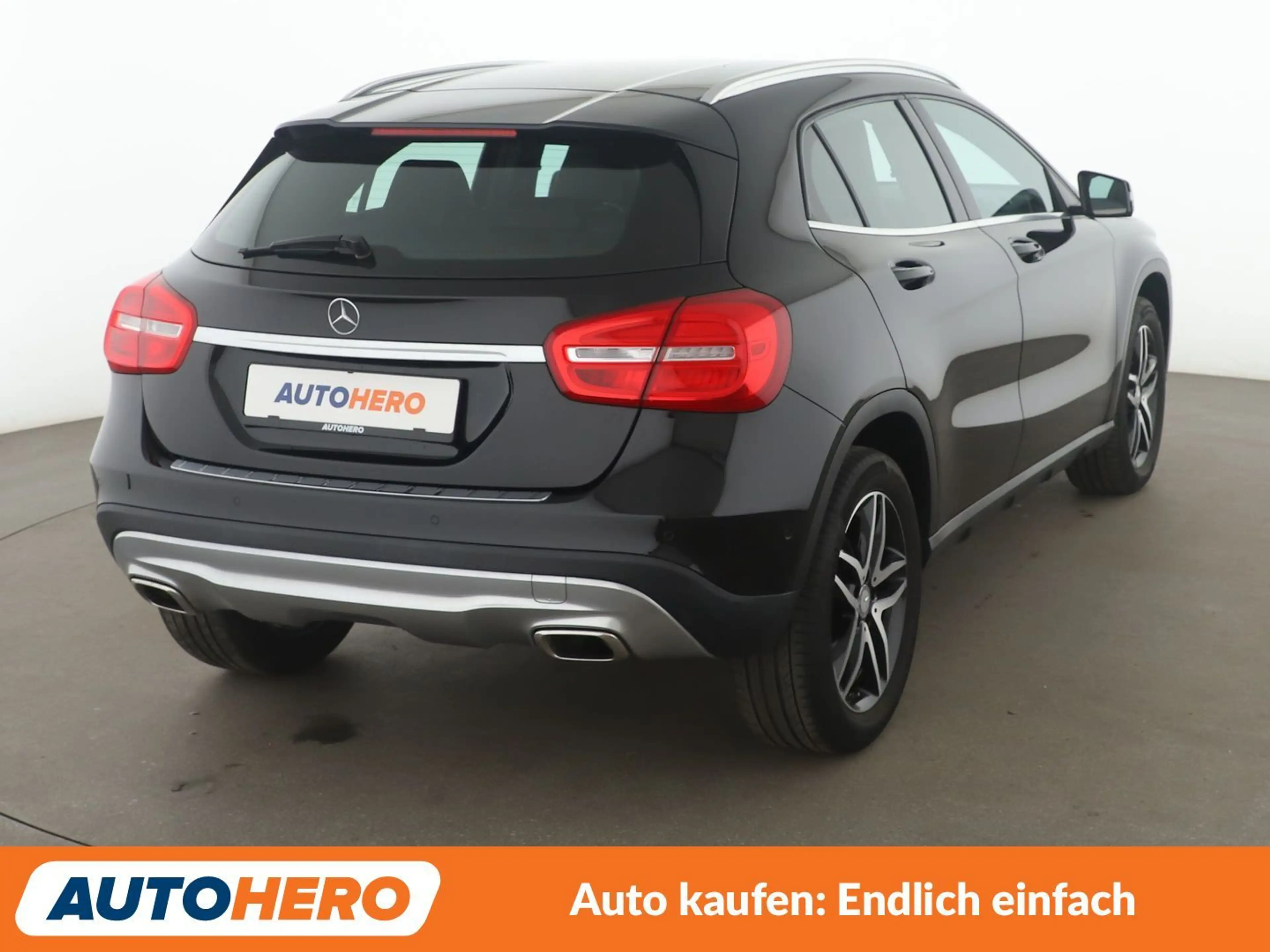 Mercedes-Benz GLA 180 GLA 180 d Urban *NAVI*BI-XENON*PDC*SHZ* — photo 6