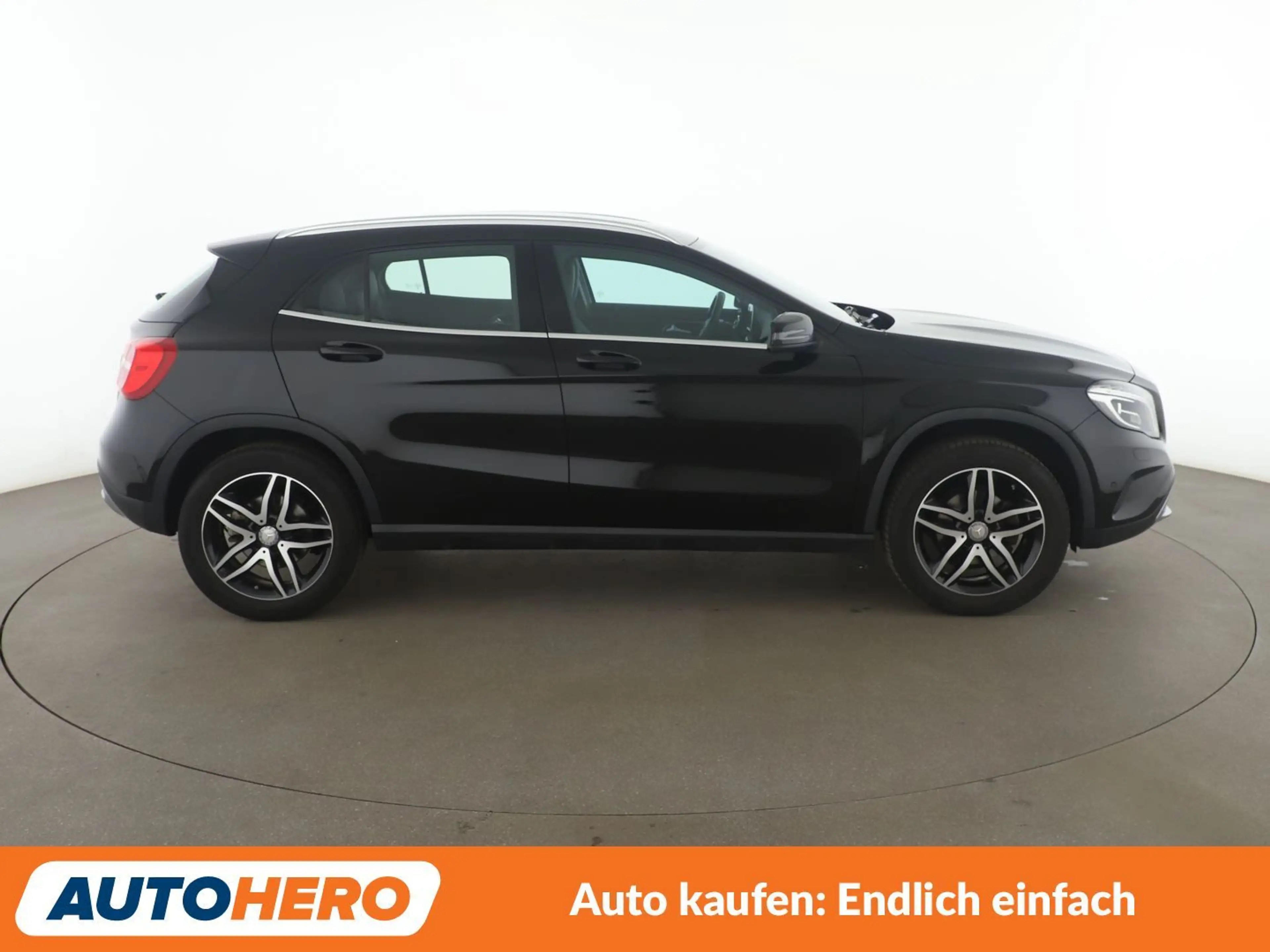 Mercedes-Benz GLA 180 GLA 180 d Urban *NAVI*BI-XENON*PDC*SHZ* — photo 7