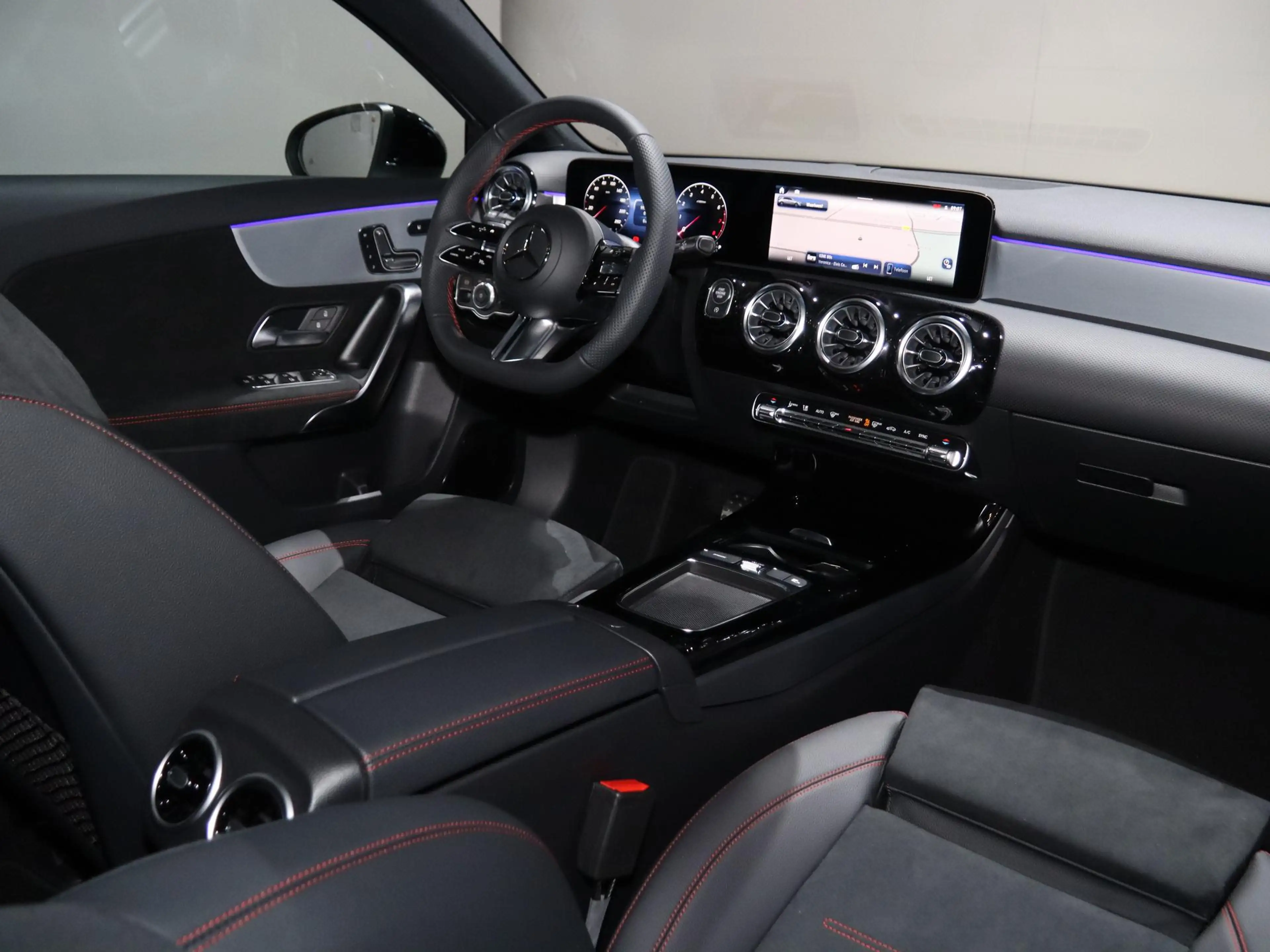 Mercedes-Benz A 180 Business Solution AMG | Panoramaschuifdak | Premiu — photo 7