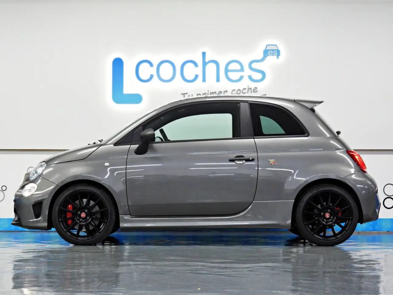Abarth 695 2023