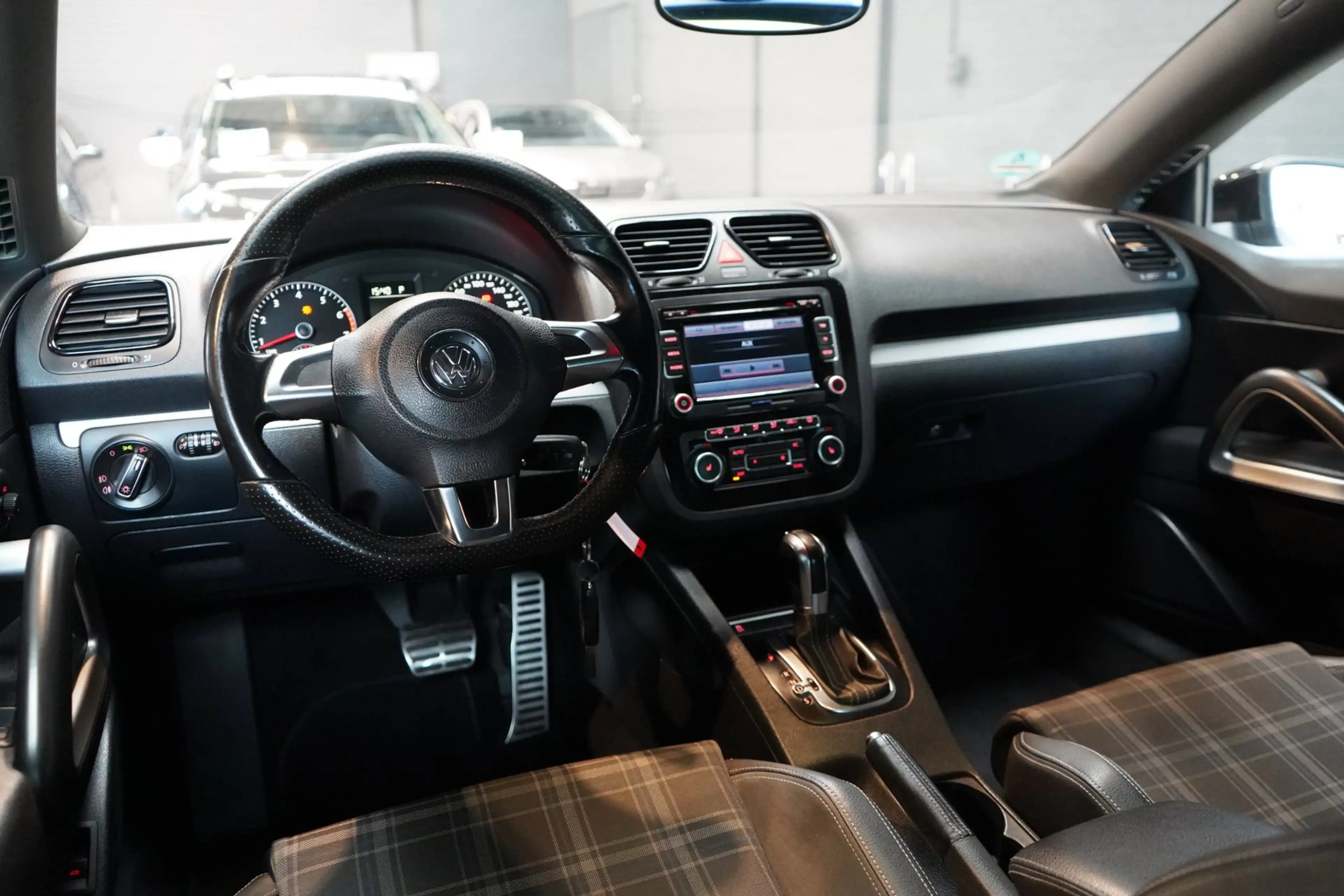Volkswagen Scirocco 1.4 TSI Edition | STOELVERW. | PANODAK | PDC | AIR — photo 17