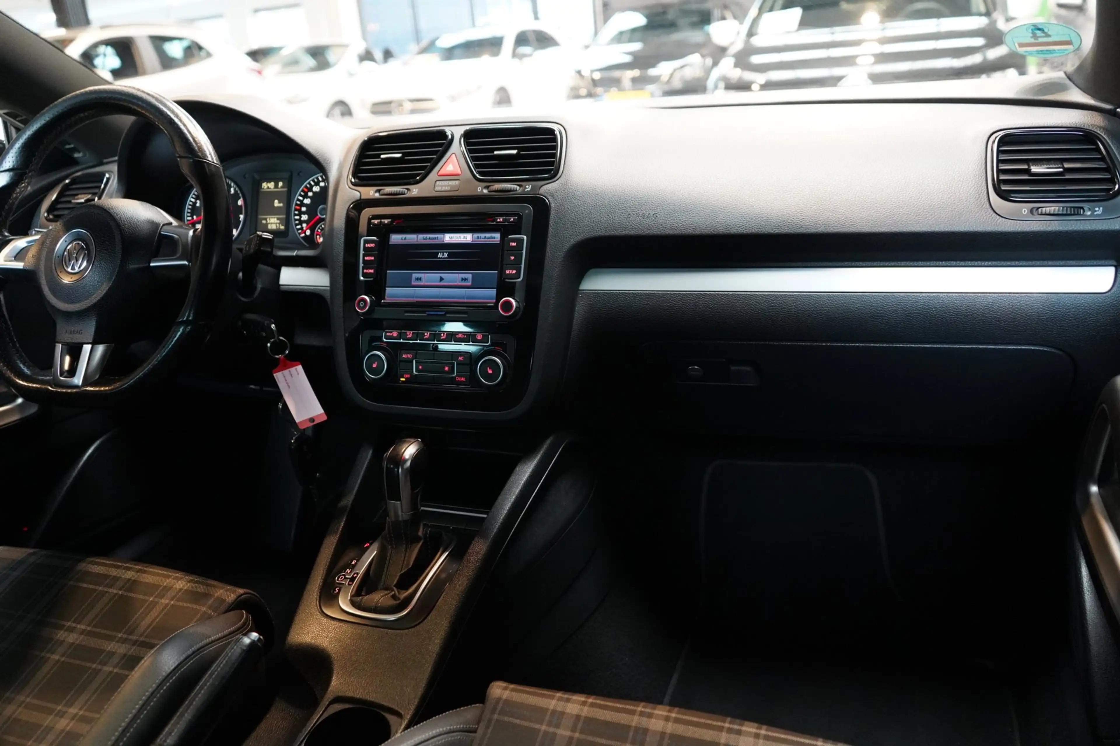Volkswagen Scirocco 1.4 TSI Edition | STOELVERW. | PANODAK | PDC | AIR — photo 16