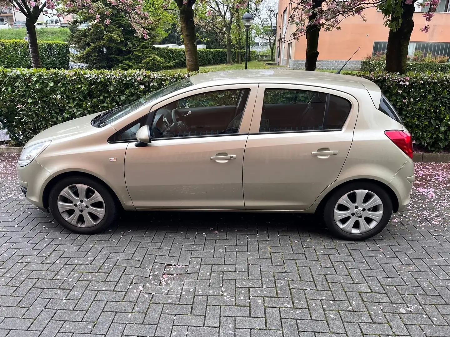 Opel Corsa 5p 1.2 Cosmo Giallo - 1