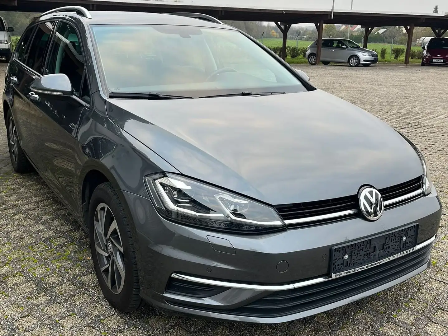 Volkswagen Golf Variant 1.4 Sound DSG Xenon Standheizung Grau - 1