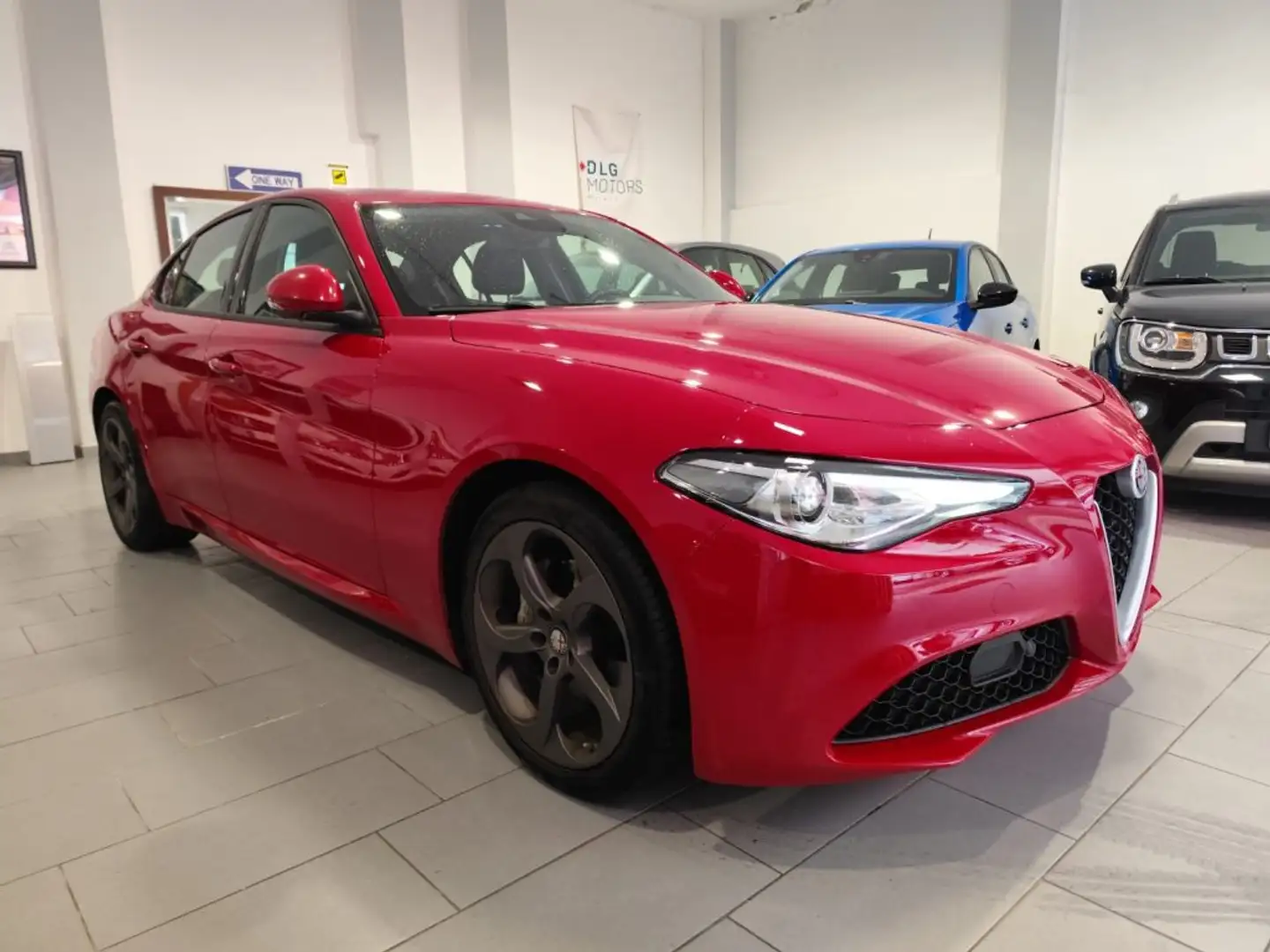 Alfa Romeo Giulia 2.0 Turbo 200 CV AT8 Executive Rouge - 2