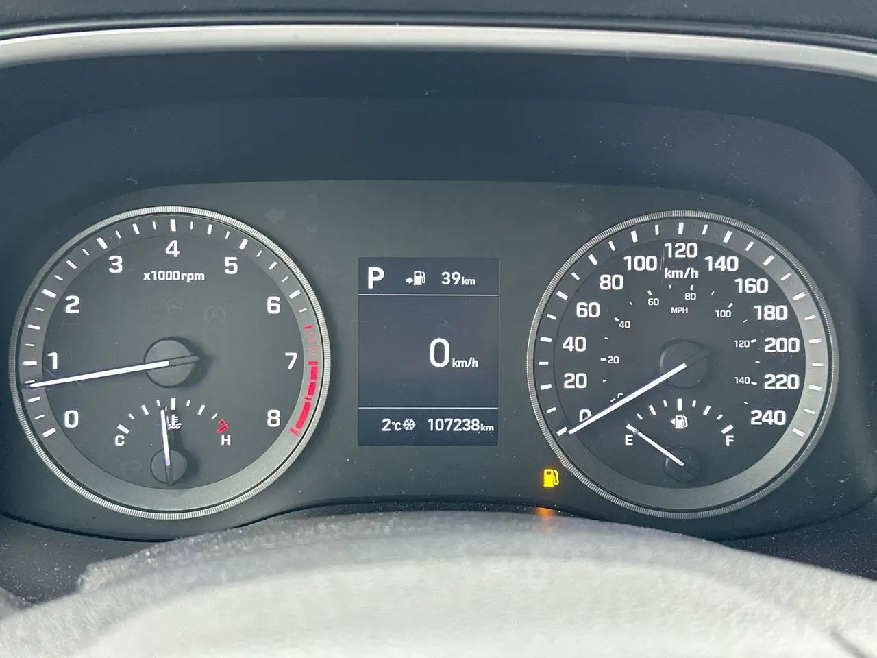 Hyundai TUCSON снимка Hyundai TUCSON