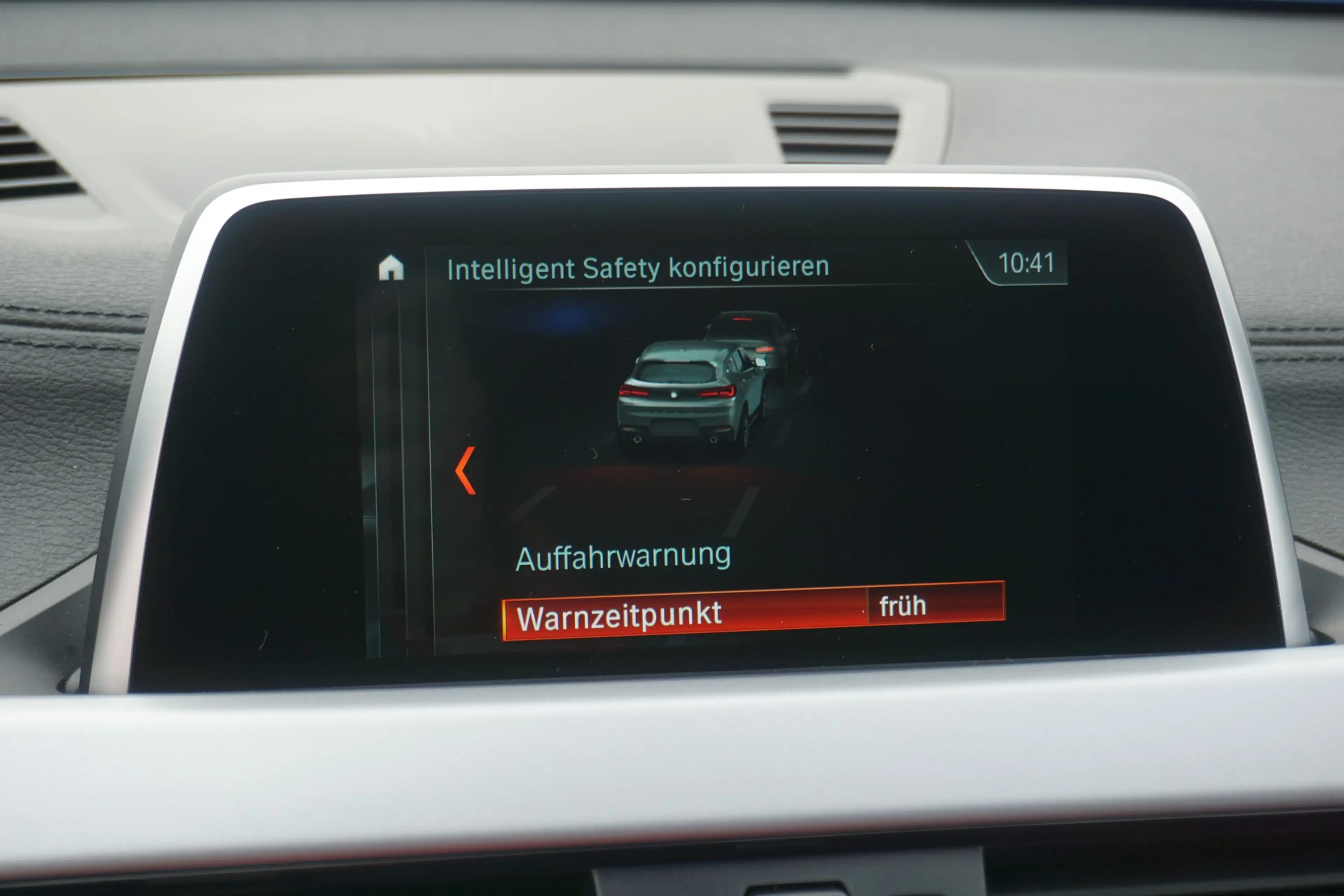 BMW X2 sDrive 18i Advantage Aut. LED Navi Kamera — photo 15