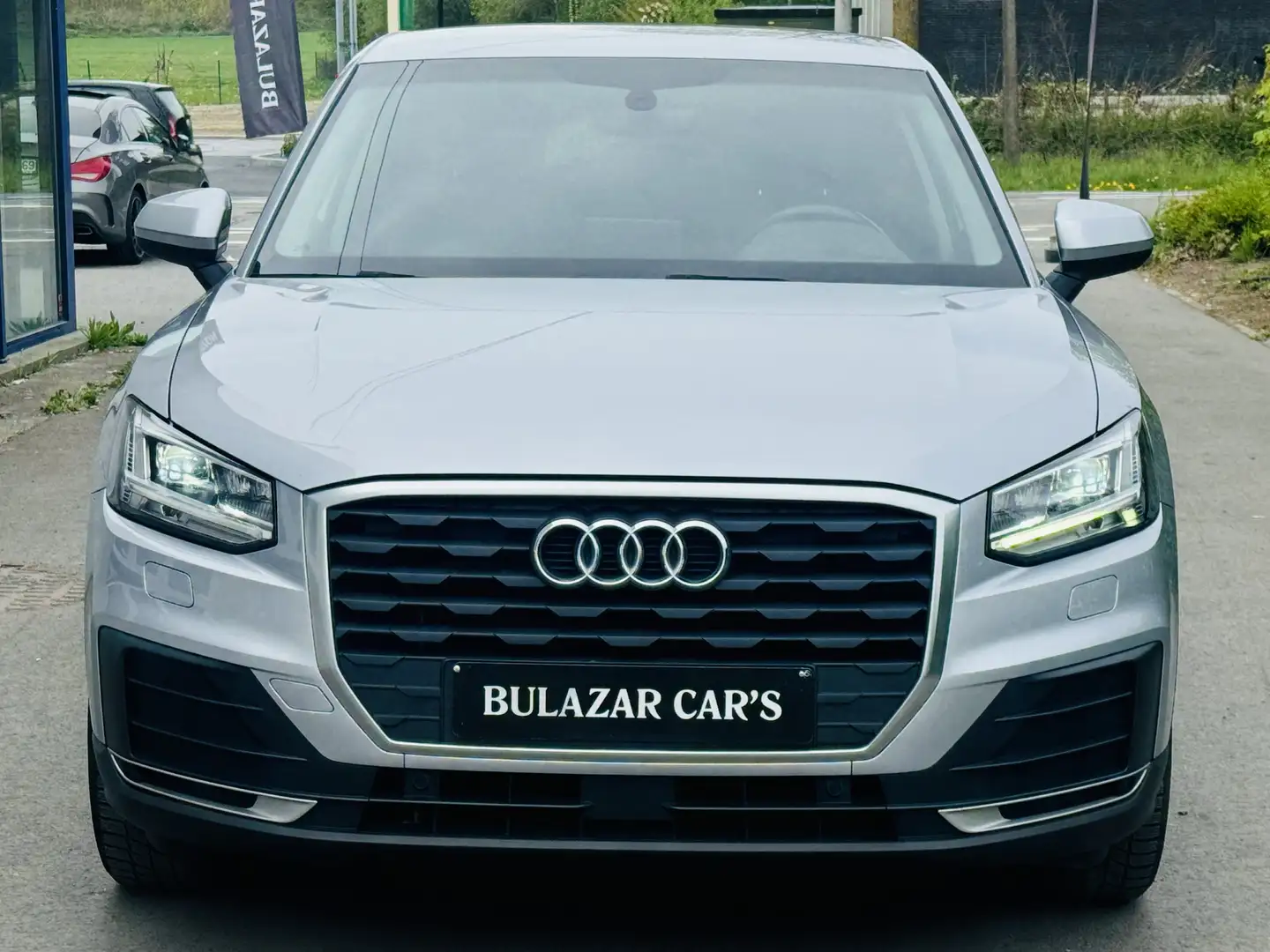 Audi Q2 35 TFSI Sport S tronic*1 ER MAIN*CARNET*GARANTIE Grau - 2