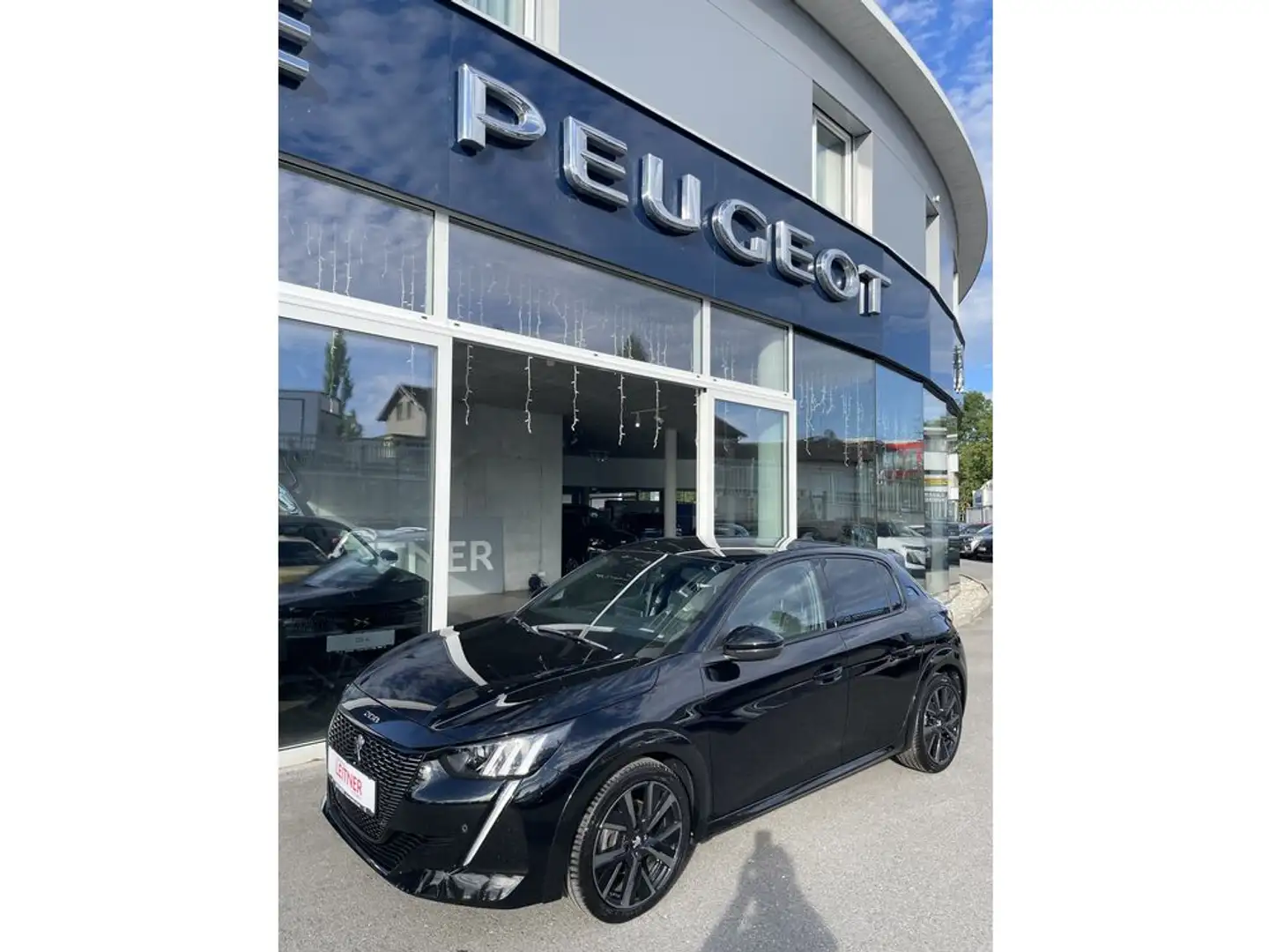 Peugeot 208 GT Schwarz - 1