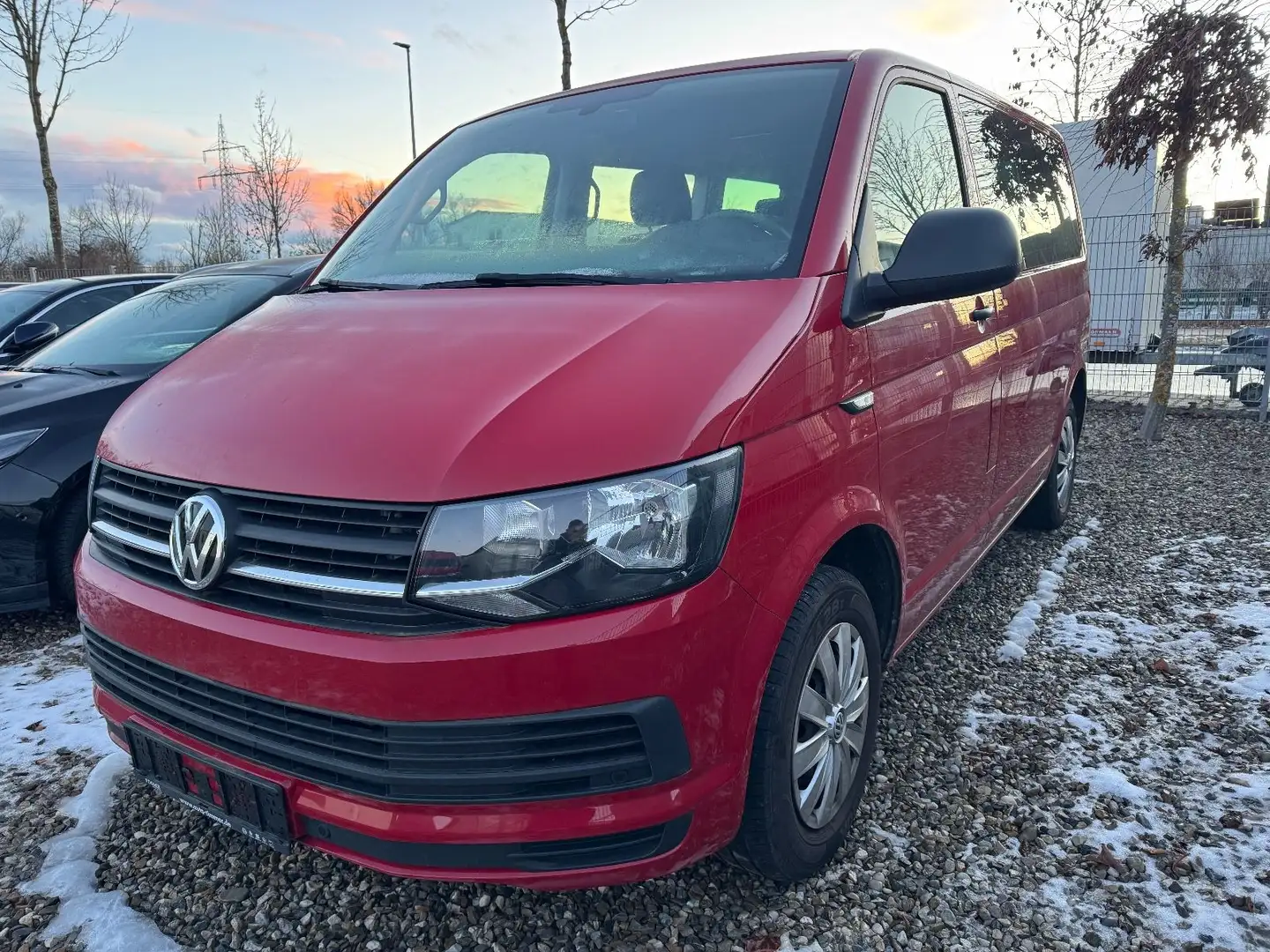Volkswagen T6 Multivan T6 2.0 TDI DSG Multivan 150PS Trendline 7-Sitz Rouge - 1