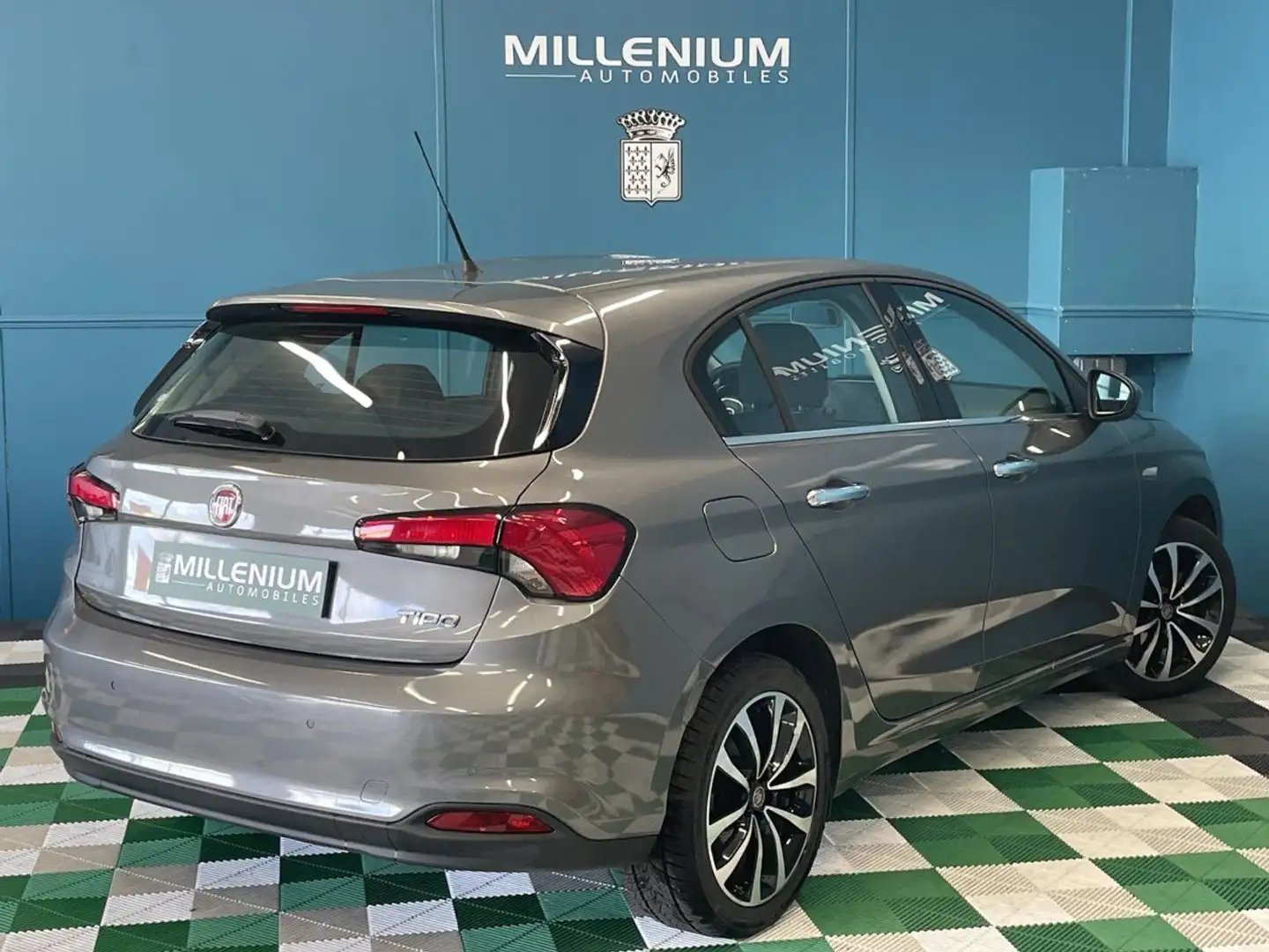 Fiat Tipo 1.4 95CH EASY 5P Gris - 2