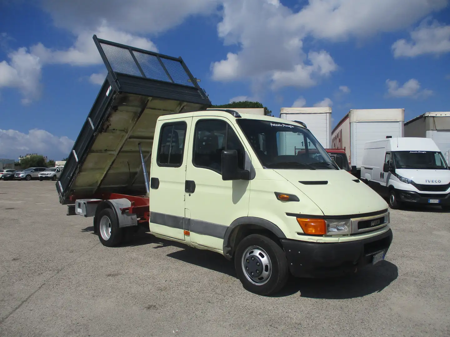 Iveco Daily 35C13 2.8 TDI130CV DOPPIA CABINA 7P RIBALTABILE TR Sárga - 1