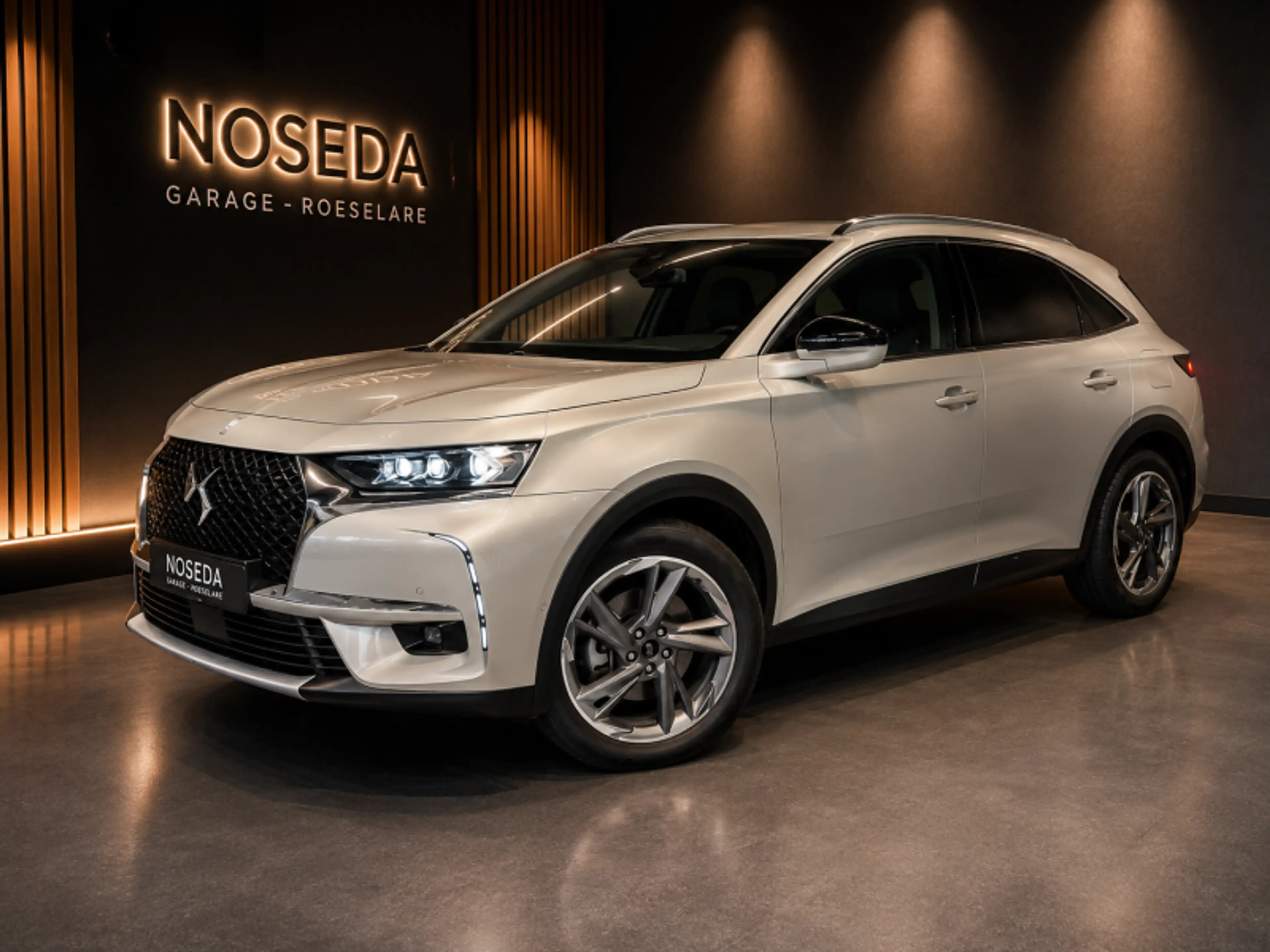 DS Automobiles DS 7 Crossback E-TENSE 4x4 Rivoli