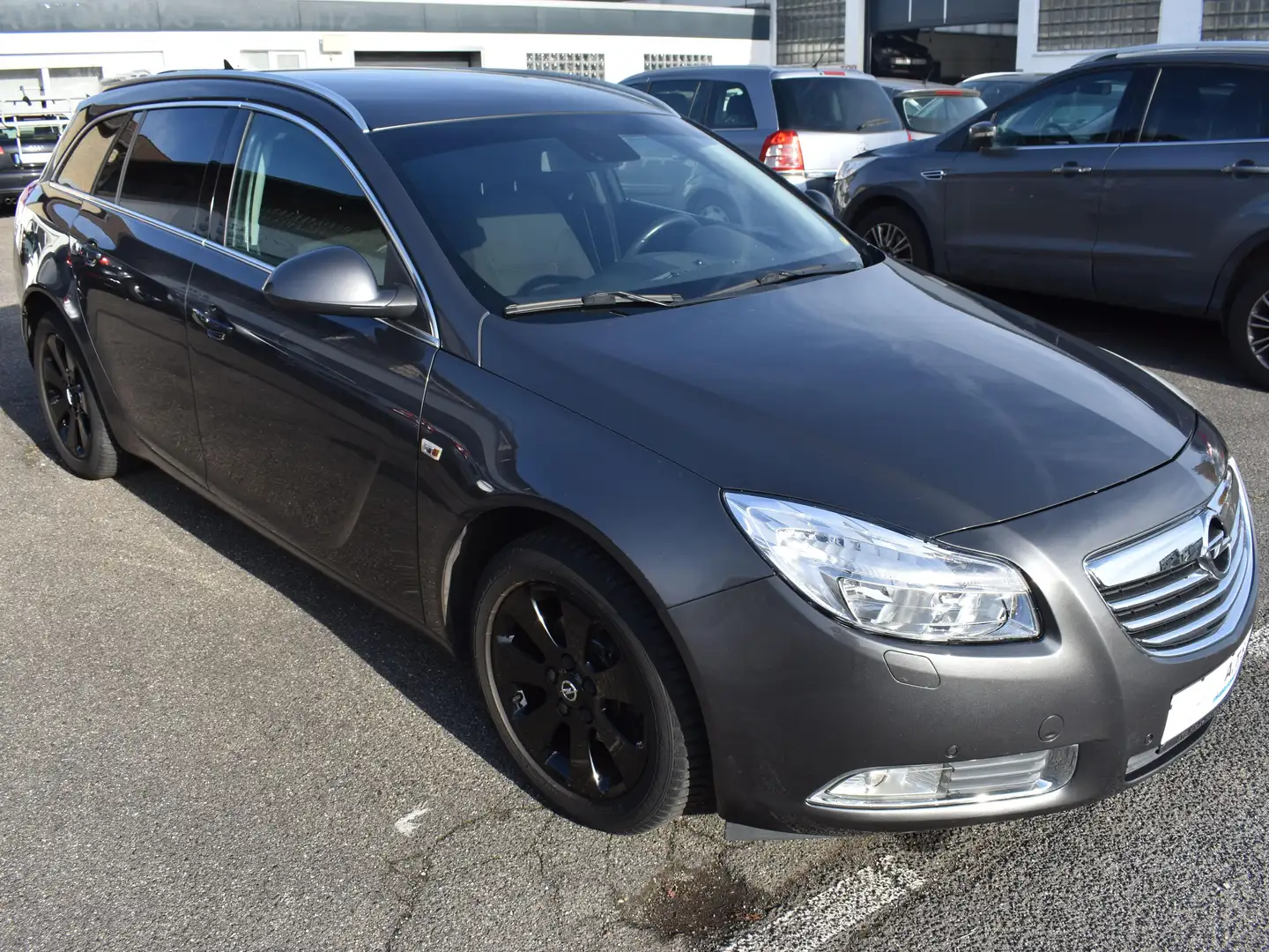 Opel Insignia Edition AUTOMATIK*AHK*INSPEKTON NEU*TÜV 08/2027 Gris - 2