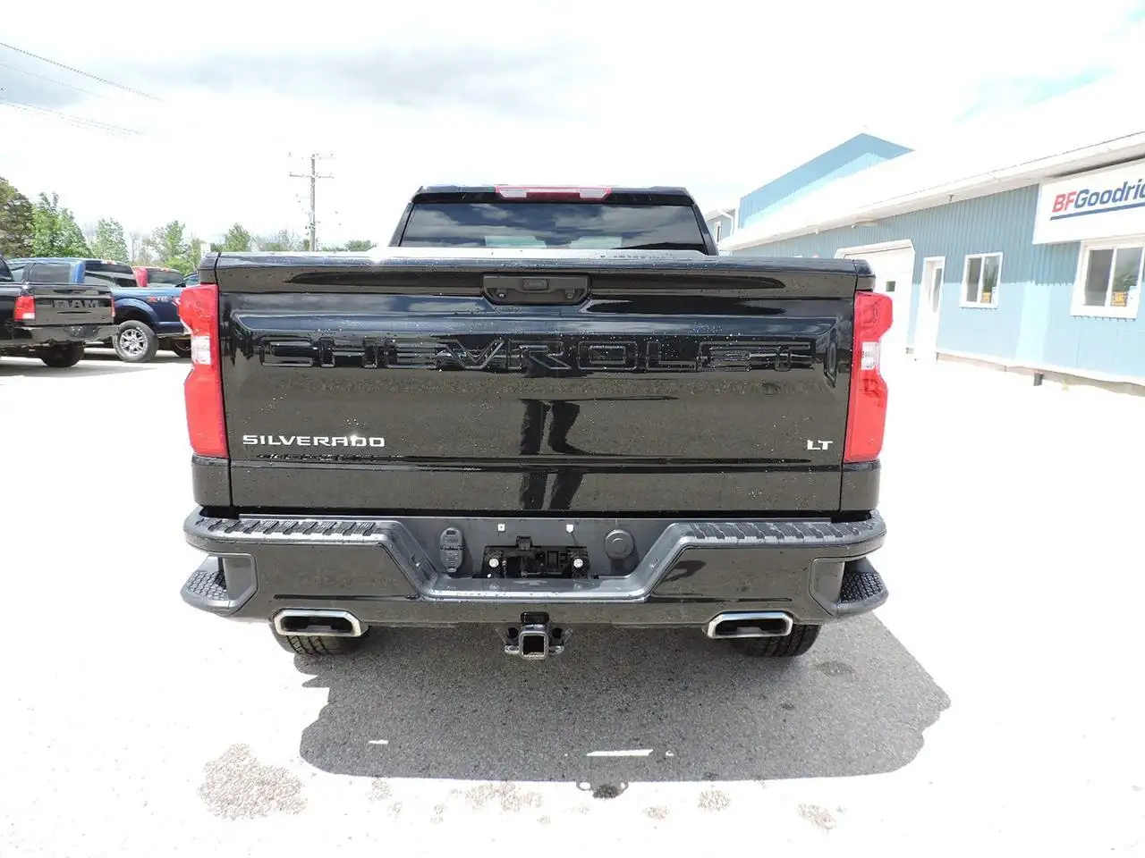 Chevrolet Silverado 1500 снимка Chevrolet Silverado 1500